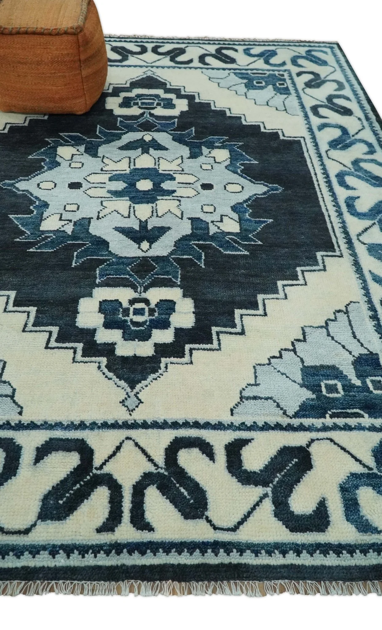 Hand Knotted Antique 8x10 Ivory and Blue Traditional Heriz Serapi Wool Rug | TRDCP859810 - Image 3
