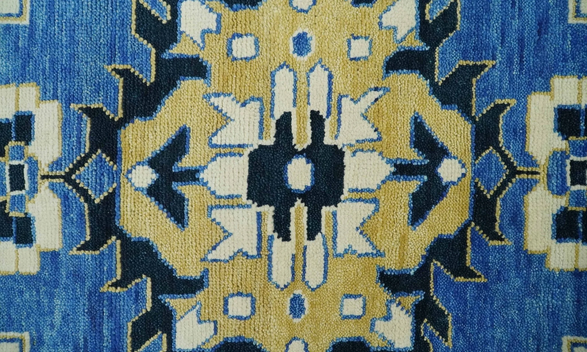 Hand Knotted Antique 8x10 Ivory, Blue and Beige Traditional Heriz Serapi Wool Rug | TRDCP861810 - Image 11