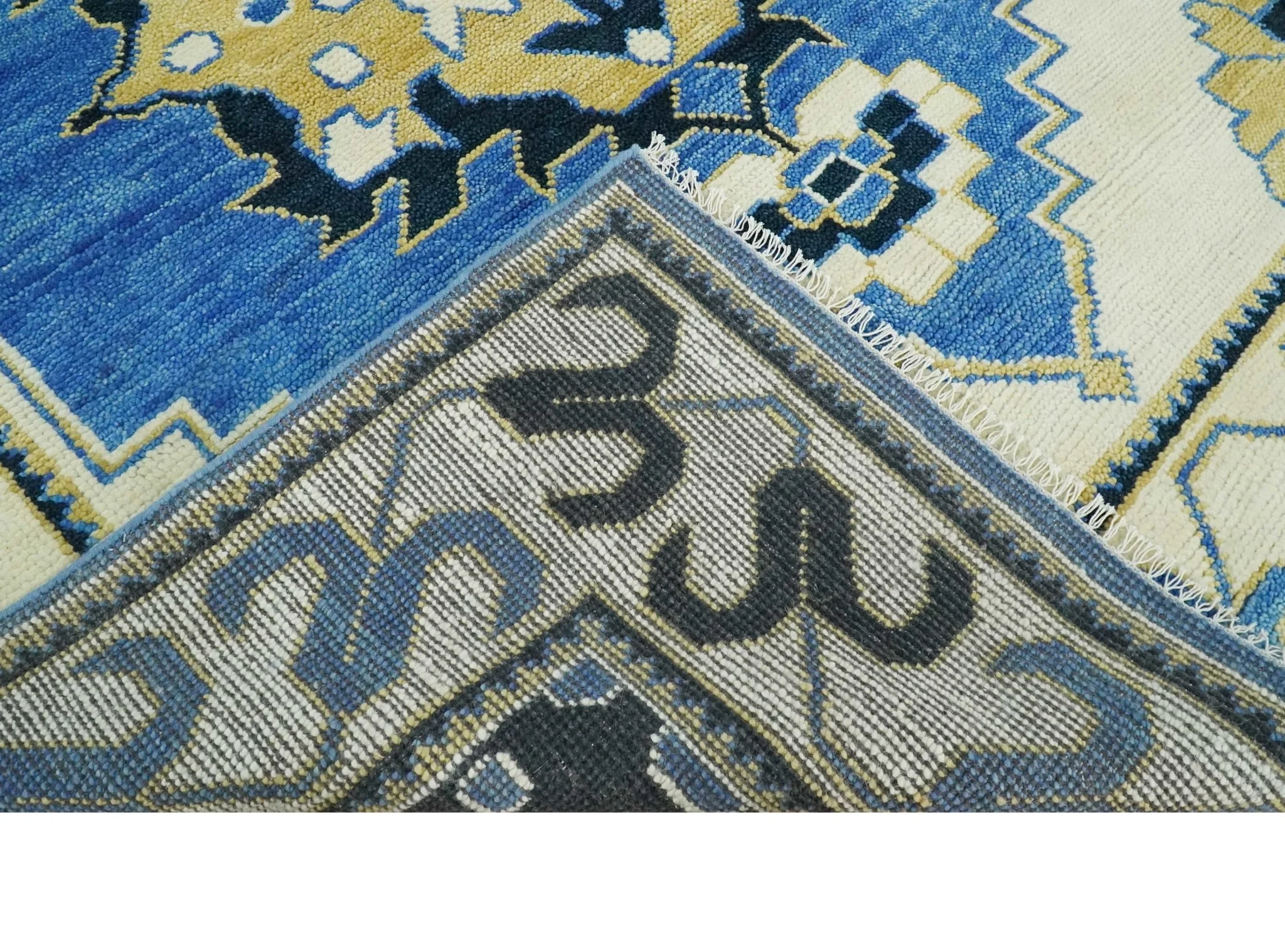 Hand Knotted Antique 8x10 Ivory, Blue and Beige Traditional Heriz Serapi Wool Rug | TRDCP861810 - Image 5