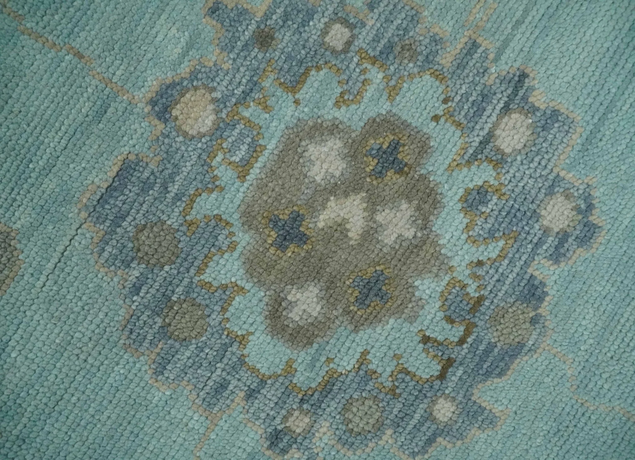 Hand Knotted Aqua, Beige and Ivory Traditional Oushak Wool Rug - Image 4