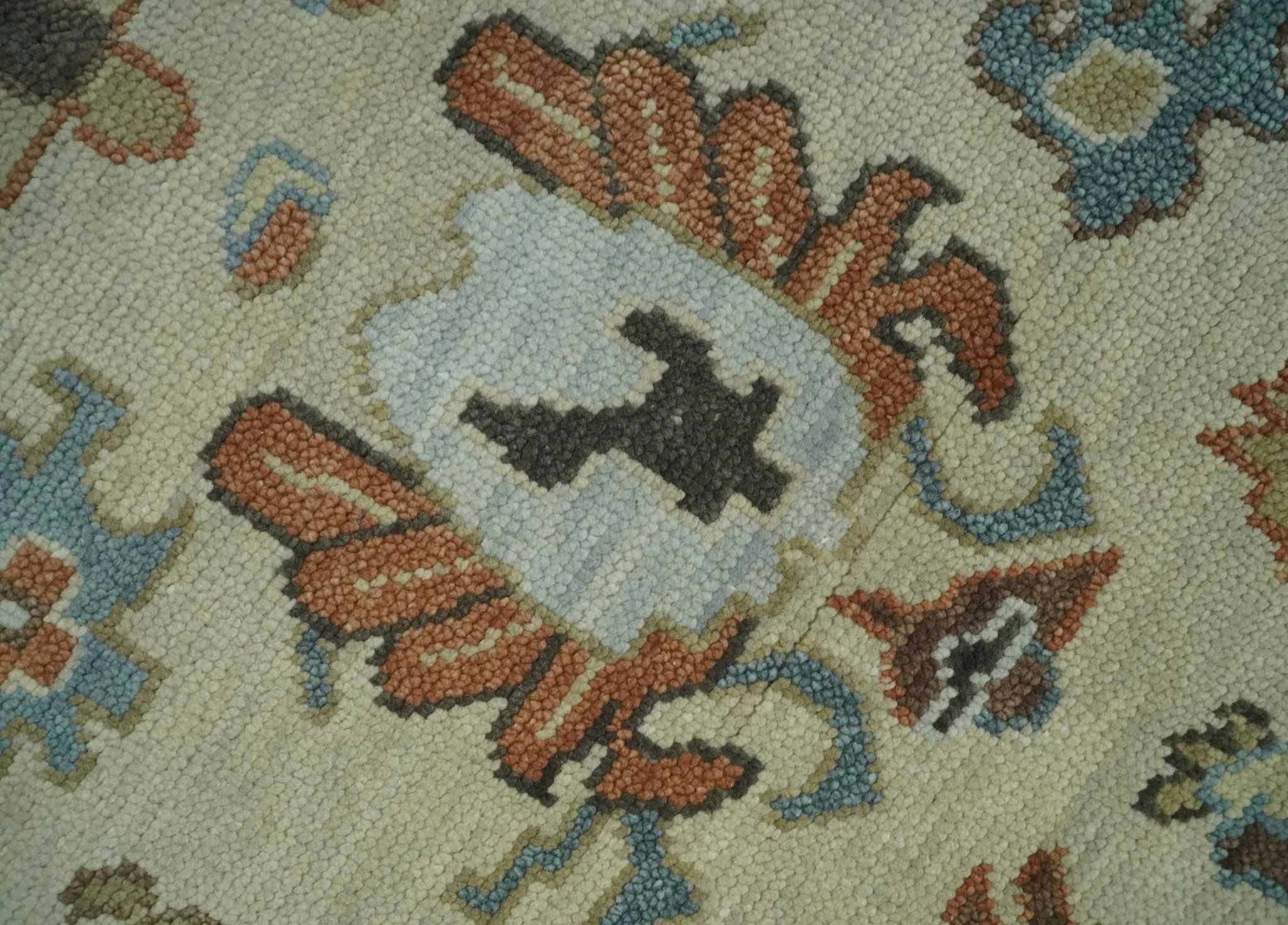 Hand Knotted Beige and Ivory Multi Size Traditional Oushak Wool Area Rug - Image 4