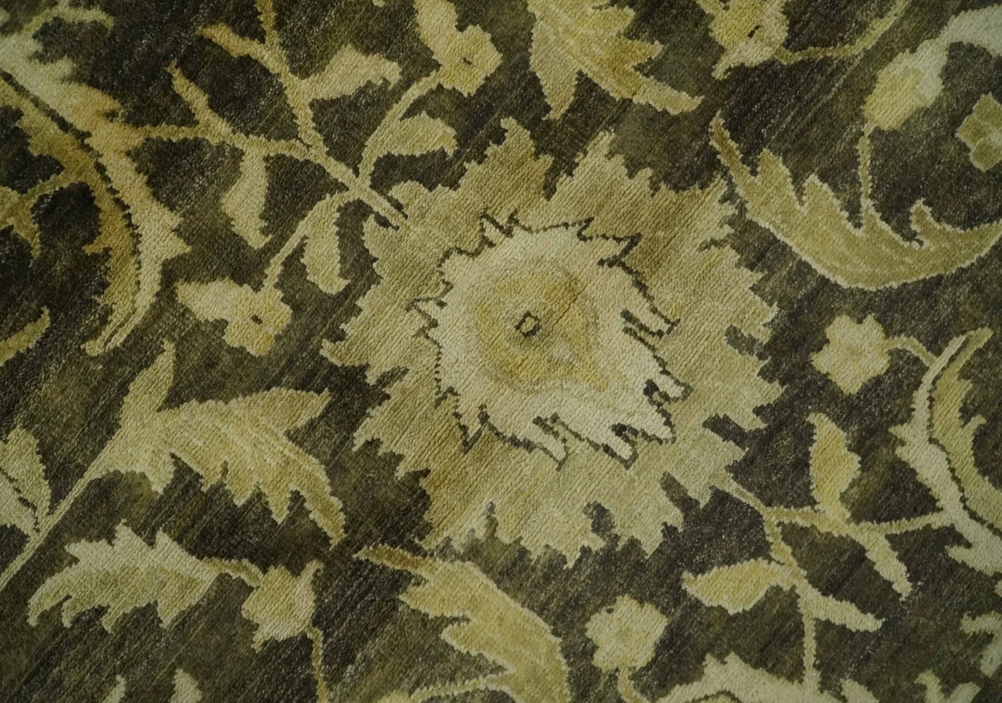 Hand knotted Beige and Olive 10x14 Antique Style Hand knotted Oushak Area Rug - Image 4