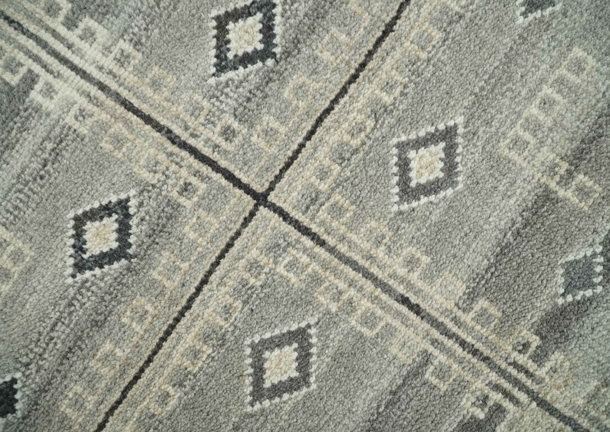 All Natural Wool Hand Knotted Gray , Beige and Ivory Traditional Heriz Serapi Multi Size wool Area Rug, Kids, Living Room and Bedroom Rug - Image 4