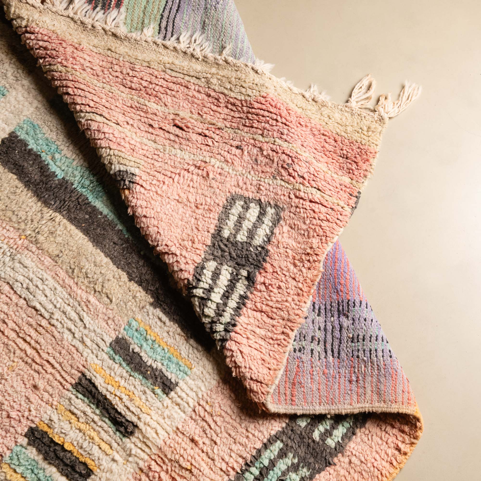 Hand Knotted Contemporary Moroccan Design Peach 5x8.5 Wool Rug - Image 4