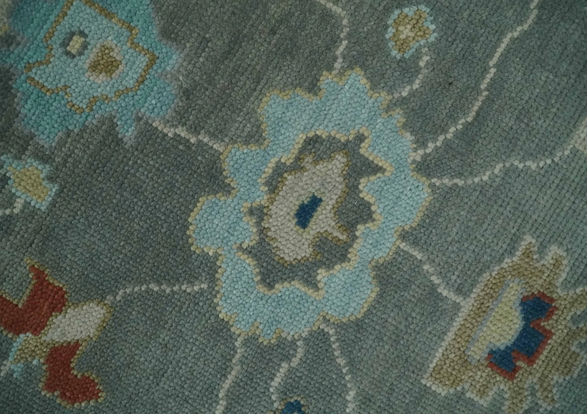 Hand knotted Gray and Beige Traditional Oushak Wool Area Rug - Image 4