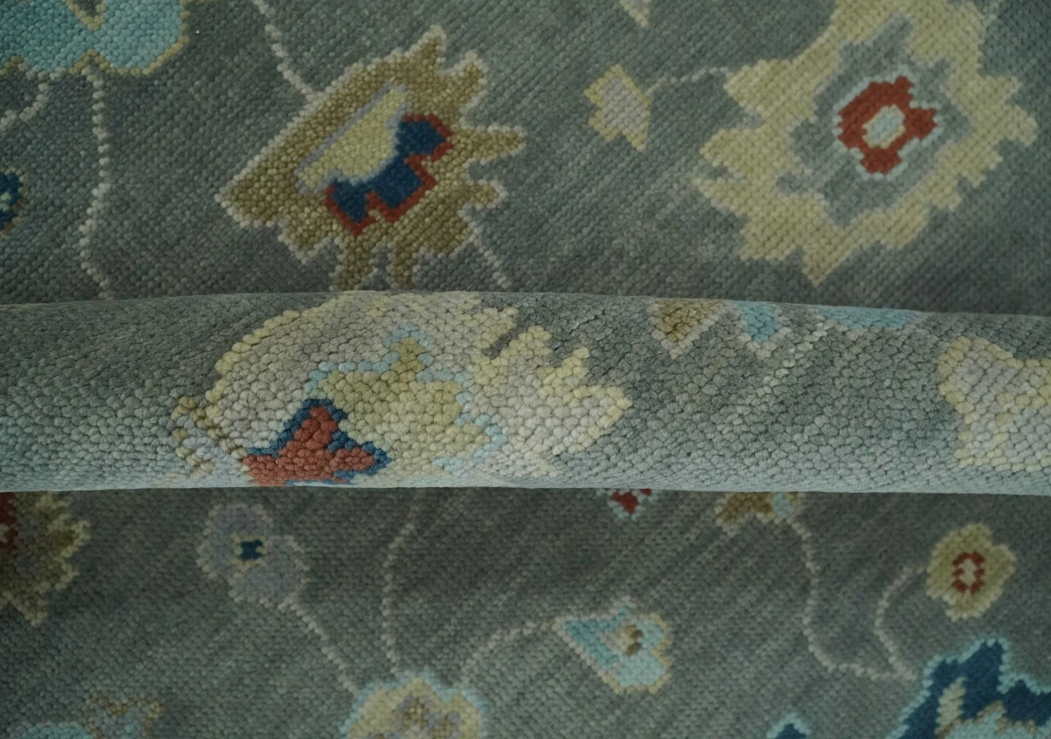 Hand knotted Gray and Beige Traditional Oushak Wool Area Rug - Image 7