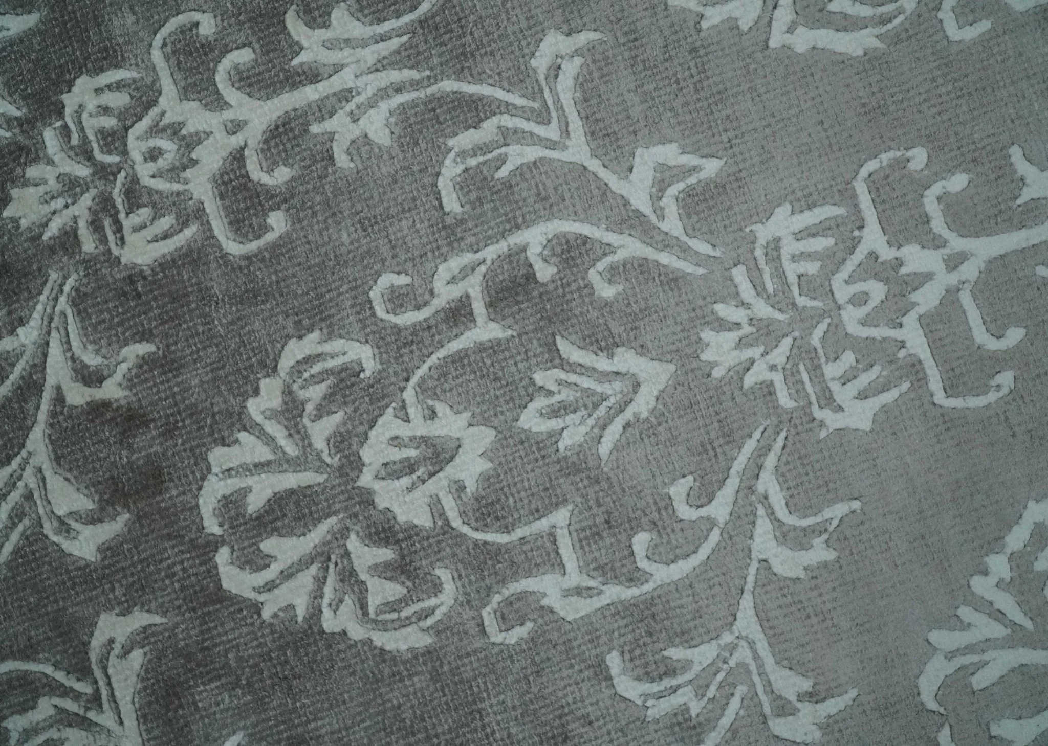 Fine 8x10 Hand Knotted Gray and Ivory Traditional Modern Style Art Art Silk Rug, Living Room Rug - Image 4