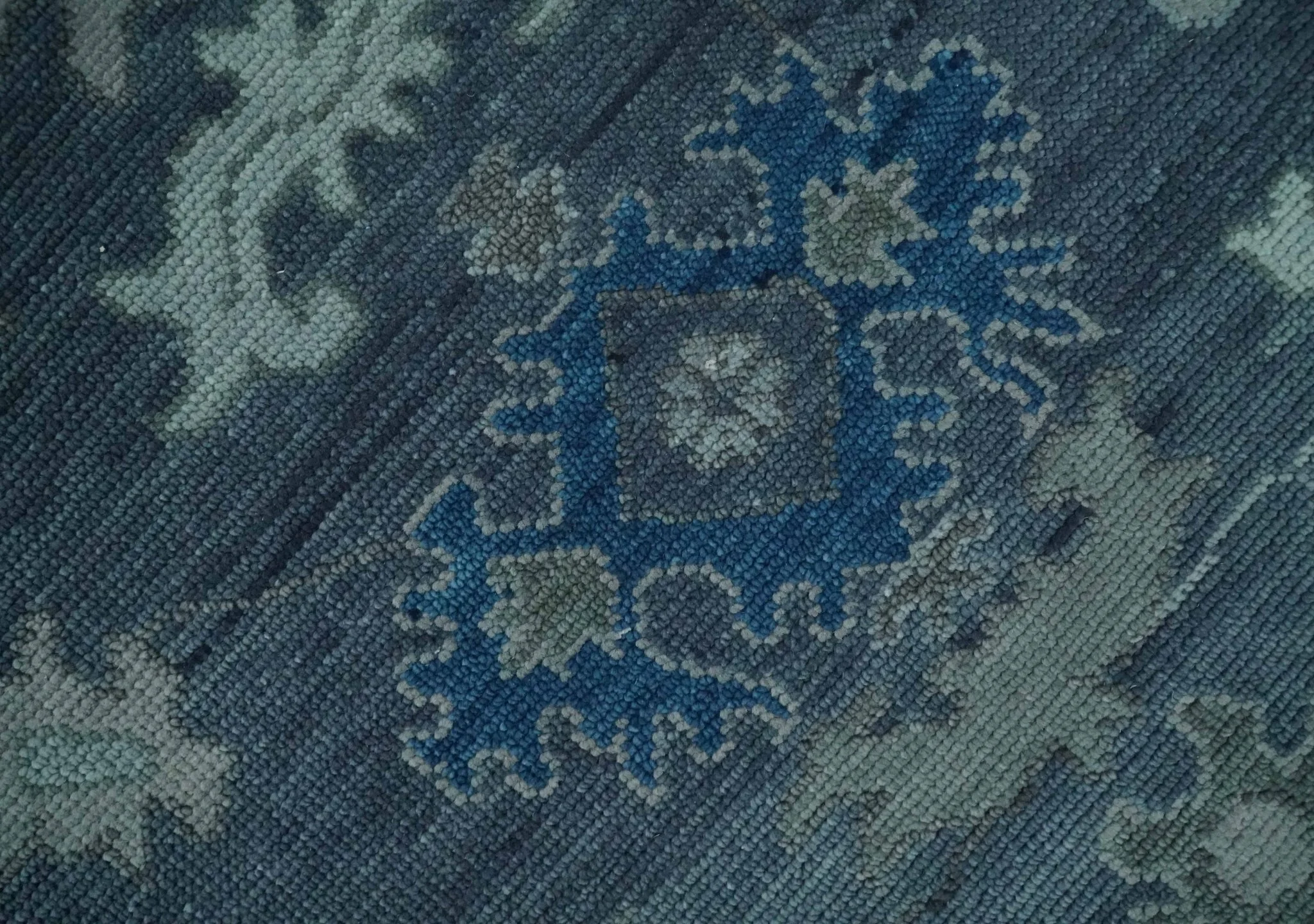Hand Knotted Gray and Silver Traditional Multi Size Oushak Wool Rug - Image 4