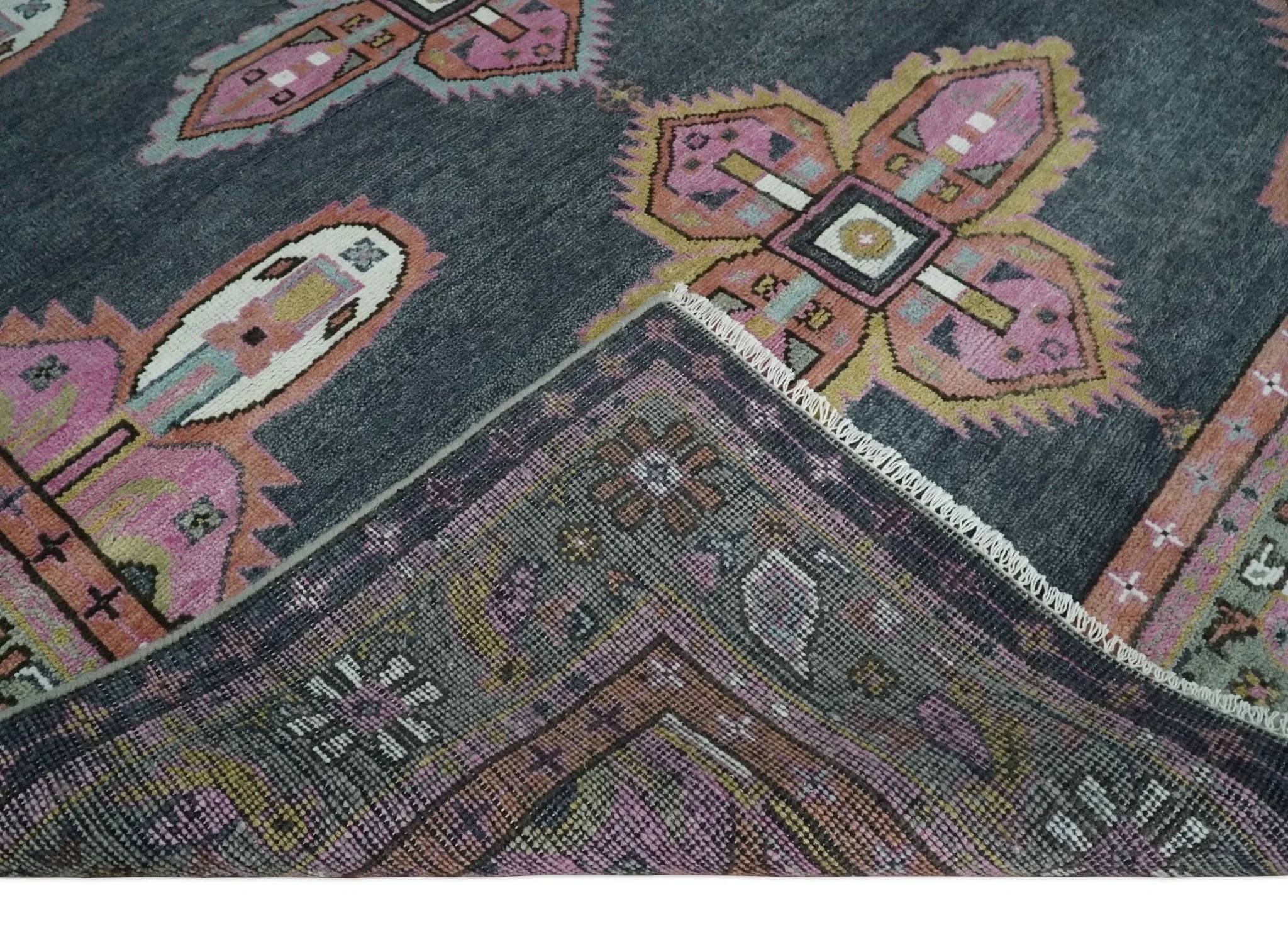 6x9 and 8x10 Hand Knotted Gray, Silver and Pink Traditional Wool Area Rug - Image 7