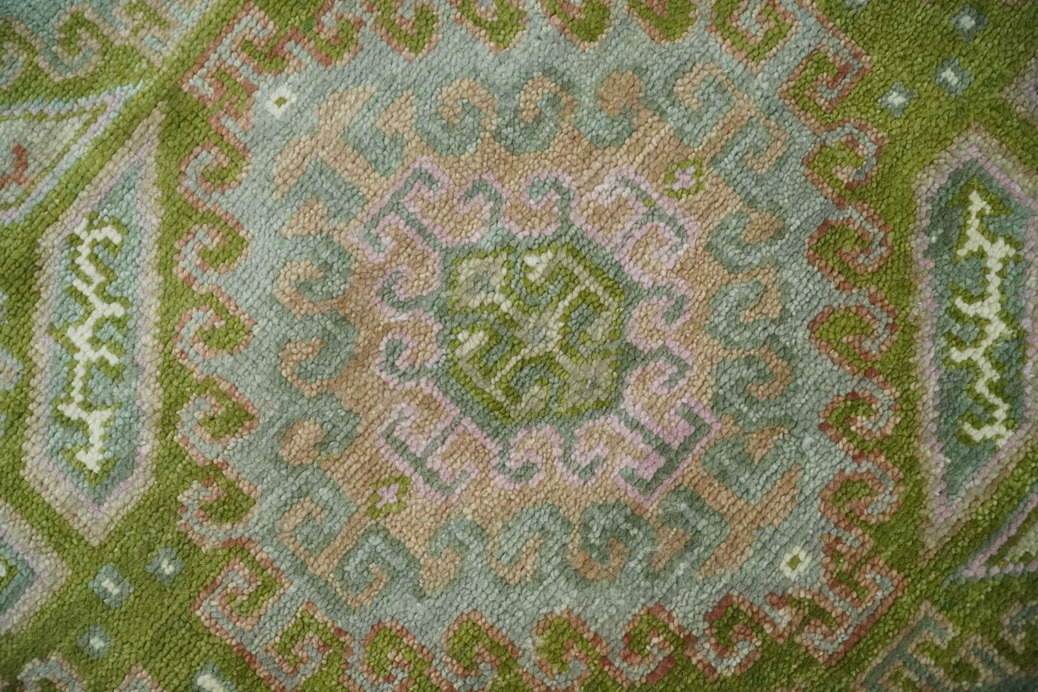 Hand Knotted Green, Ivory and Silver Oriental Traditional 9x12 Wool Area Rug - Image 4