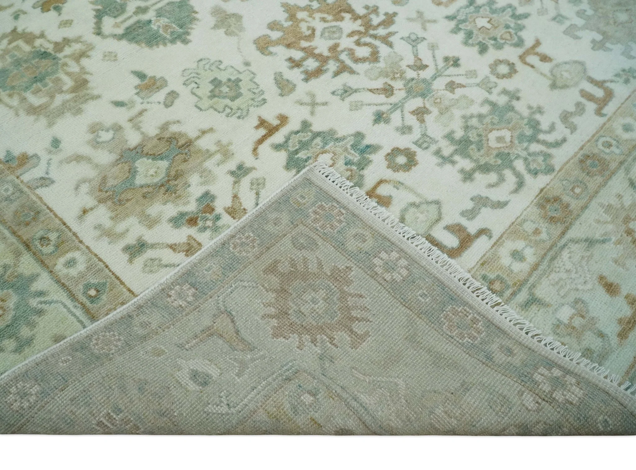 Hand Knotted Ivory and Silver 8x10 Traditional Oushak Wool Area Rug - Image 7