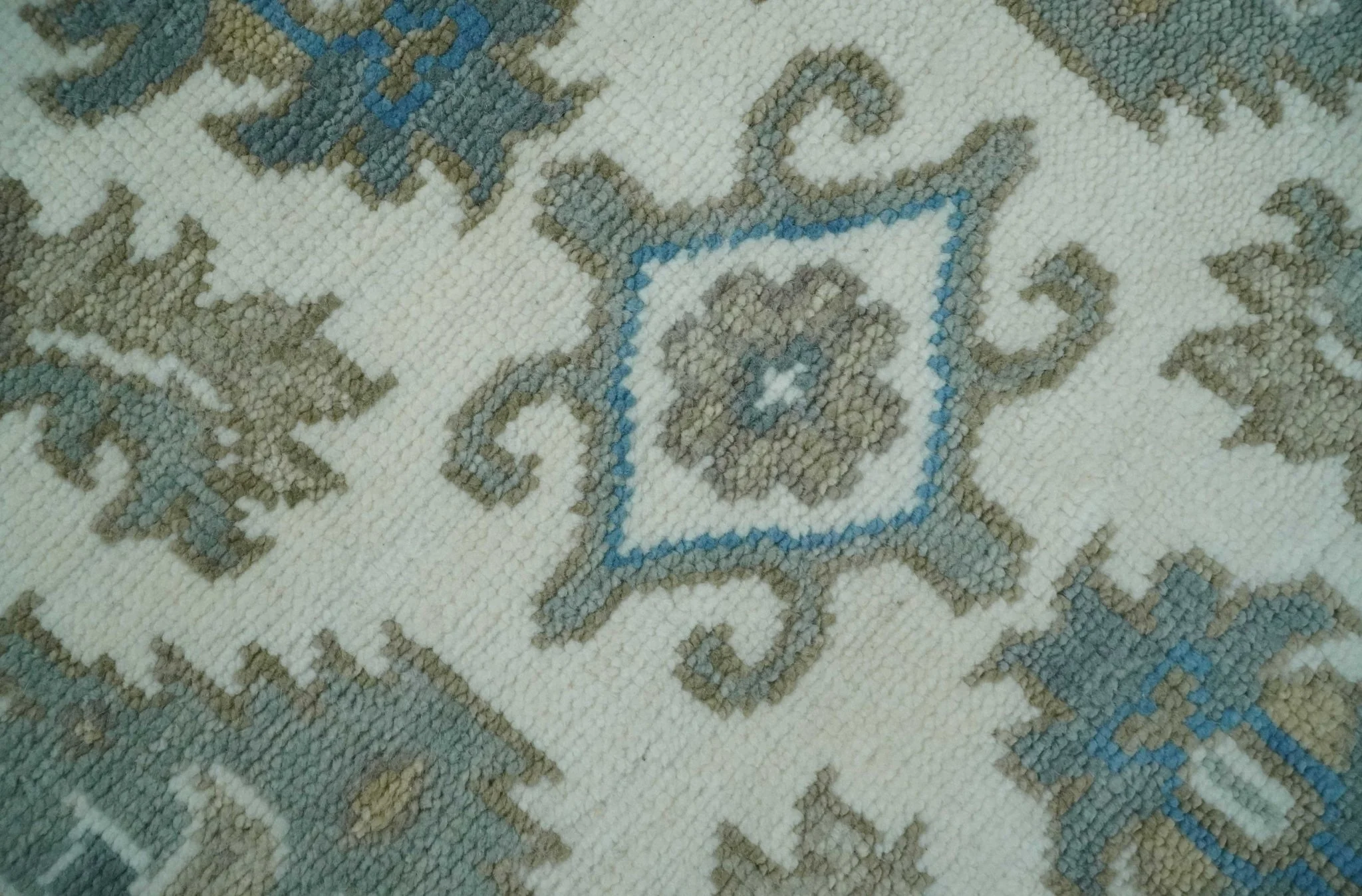 Hand Knotted Ivory, Teal and Silver 9x12 Traditional Oushak Wool Area Rug - Image 4