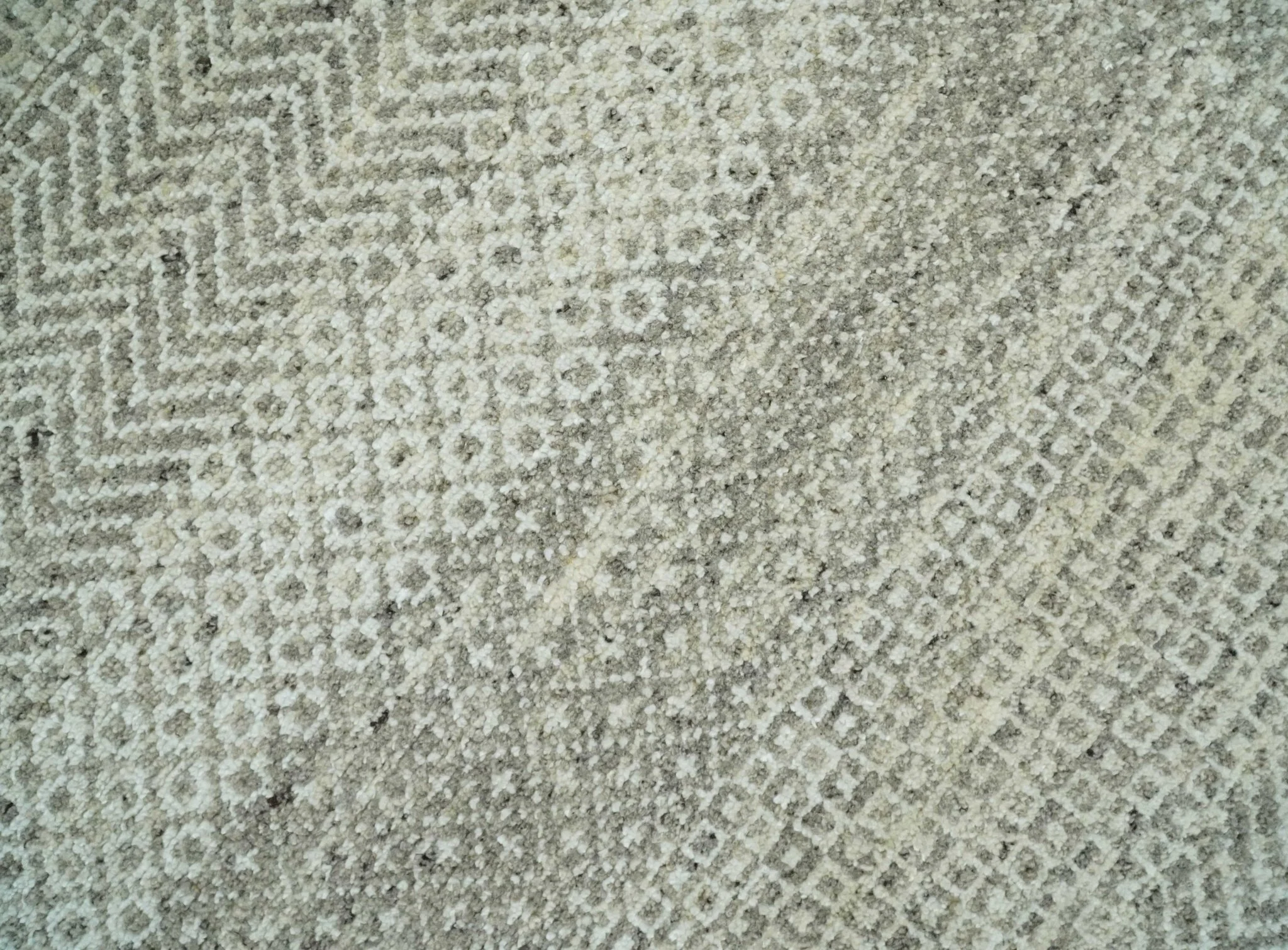 Hand Knotted Modern Geometric Trellis Scandinavian 8x10 Beige, and Ivory Wool Area Rug - Image 2