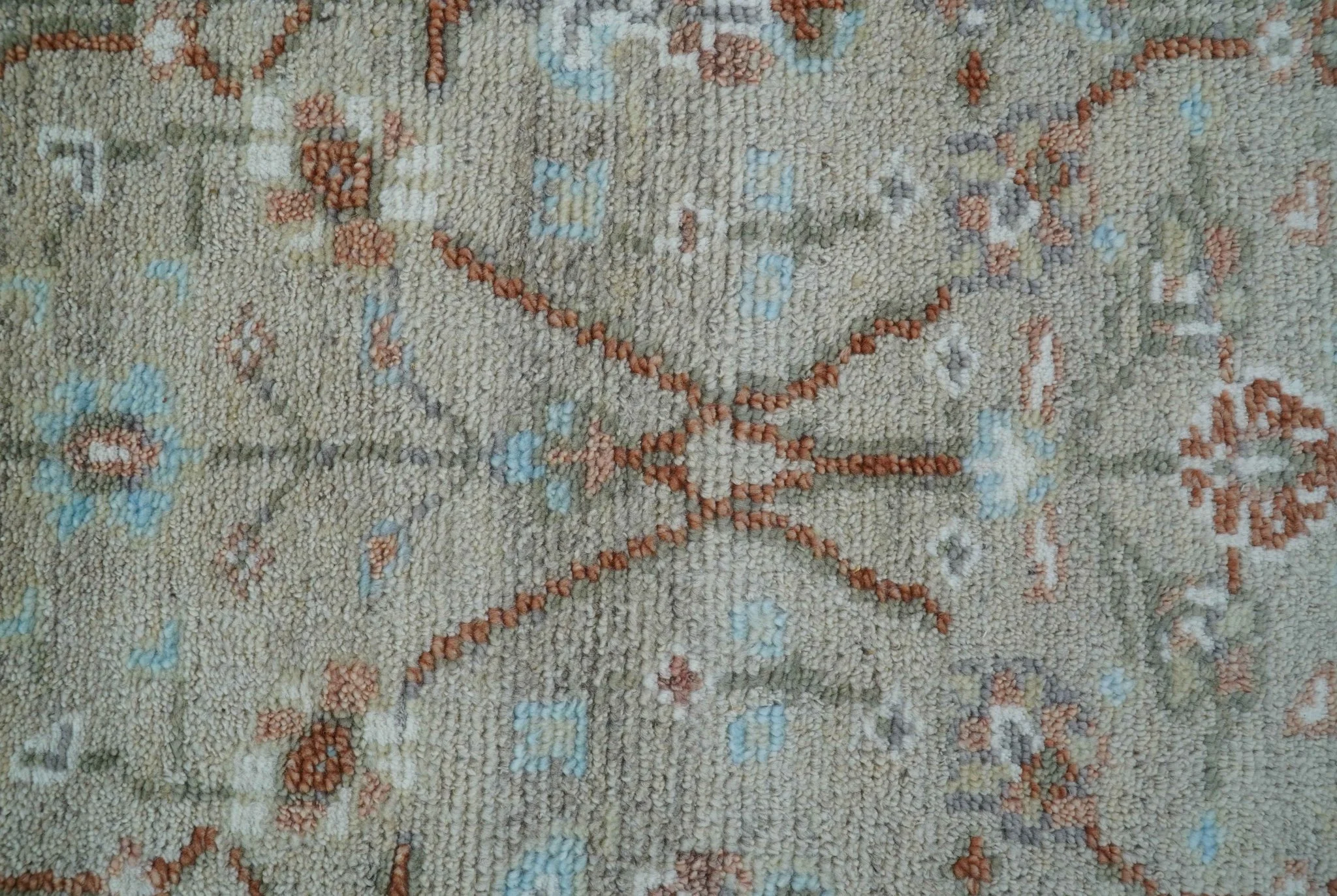 Hand knotted Silver And Rust Traditional Turkish Design 2.6x10 Wool Area Rug - Image 4