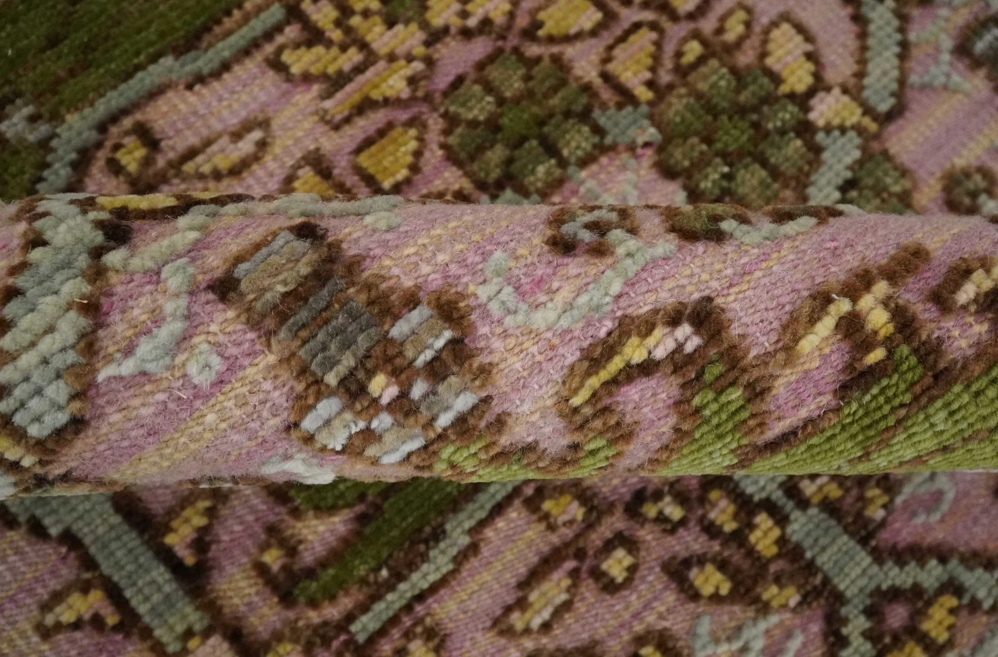 Hand Knotted Pink, Green and Beige Floral Traditional Antique Style Wool Area Rug - Image 9