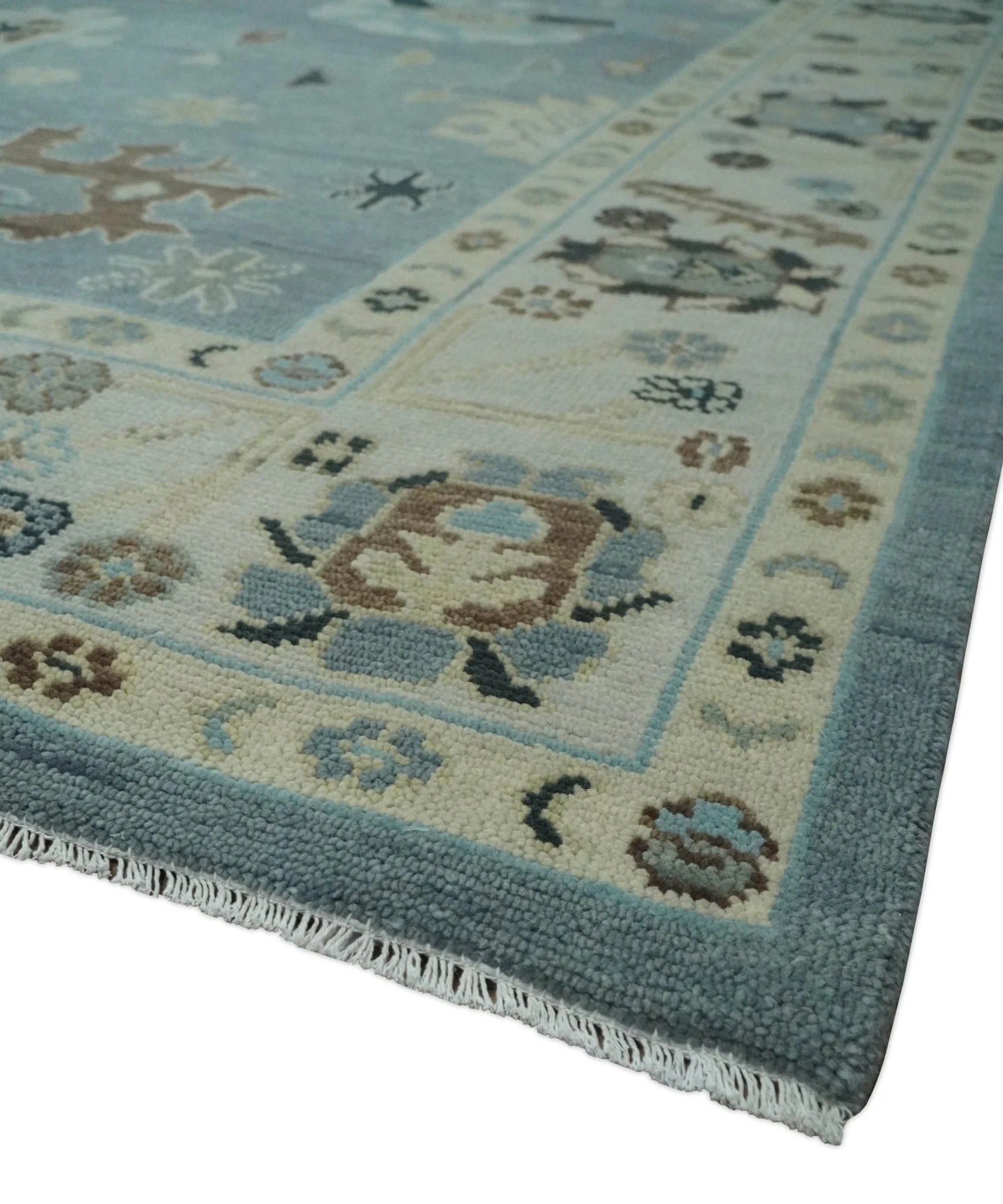 Hand Knotted Silver and Beige Traditional Oushak Vintage Wool Rug - Image 5