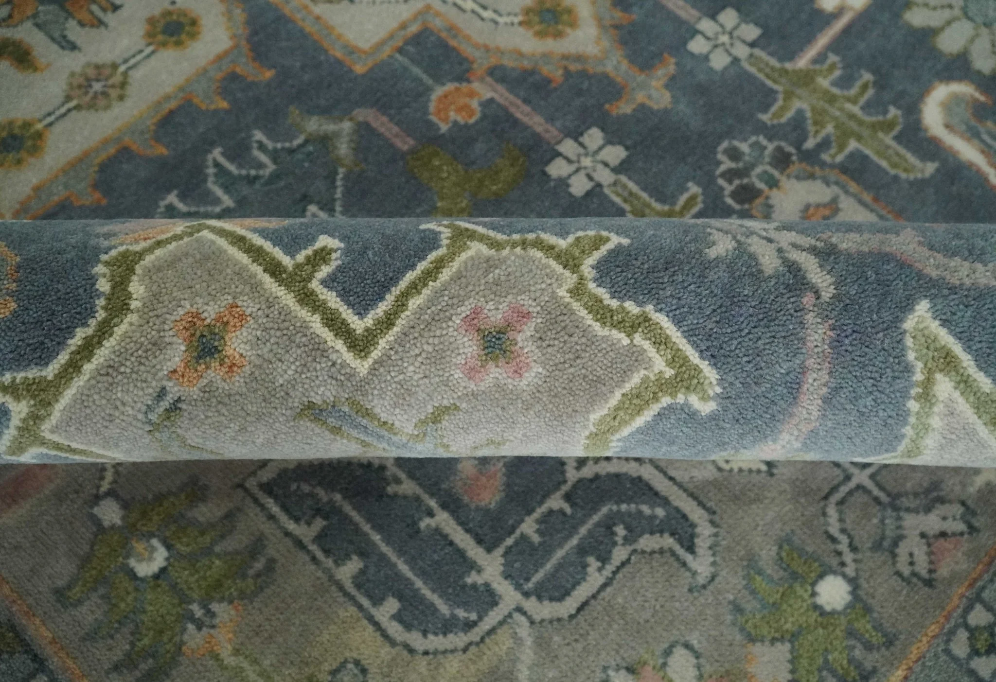 9x12 Hand Knotted Silver and Blue Traditional Heriz Serapi Antique Wool Rug, Living Room and Bedroom Rug - Image 6