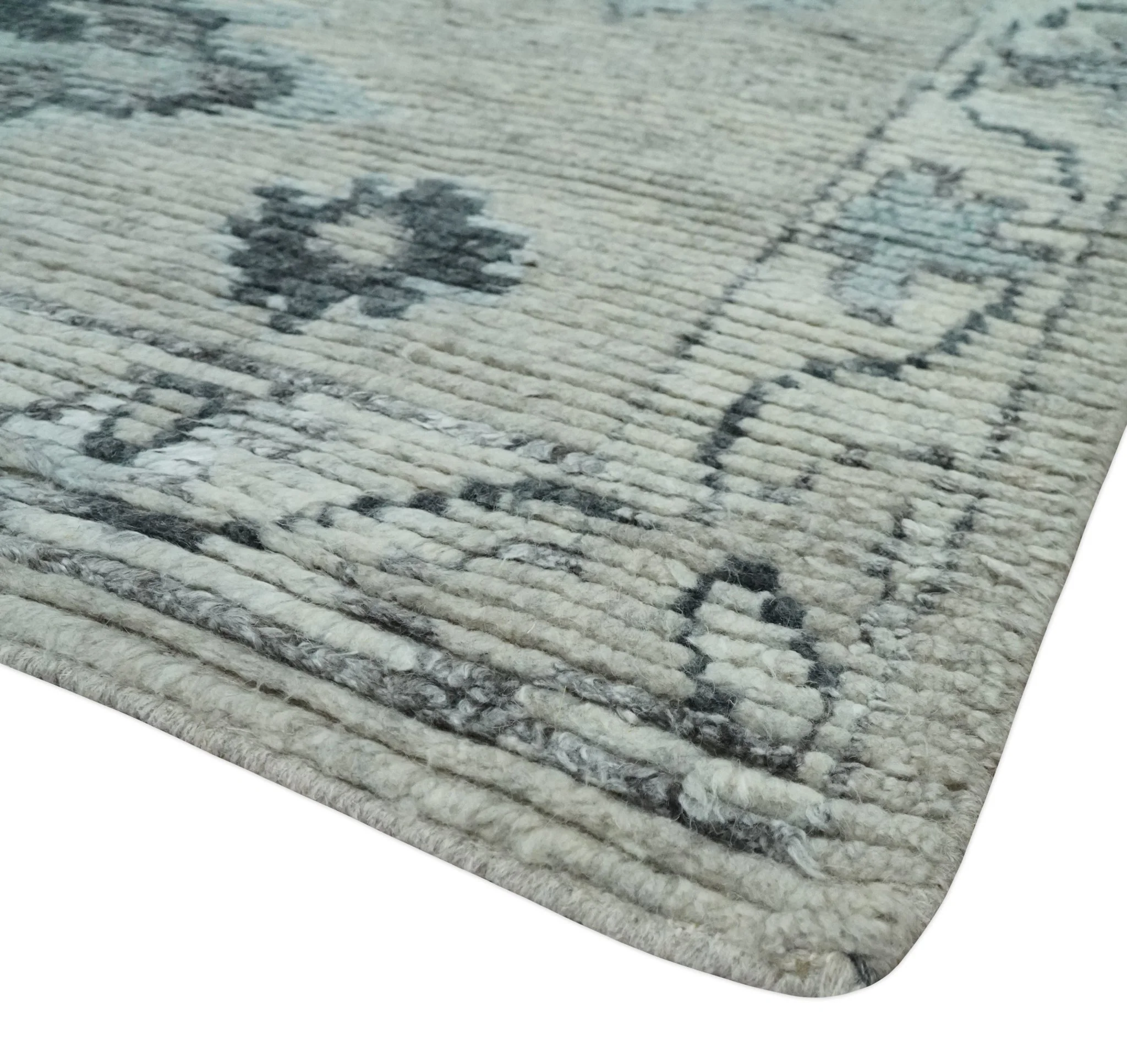Hand Knotted Silver and Charcoal Traditional with Blended Custom Made Wool Rug - Image 5