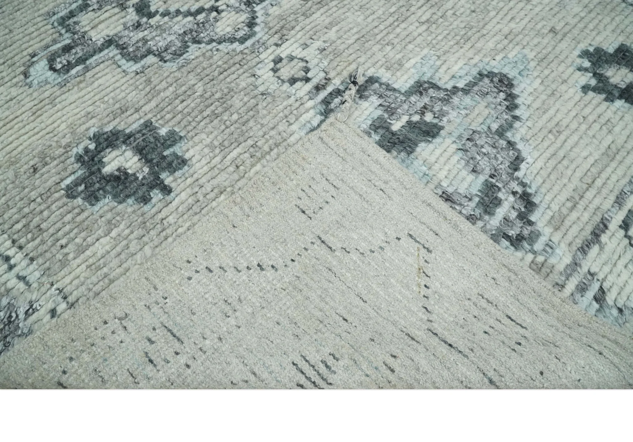 Hand Knotted Silver and Charcoal Traditional with Blended Custom Made Wool Rug - Image 7