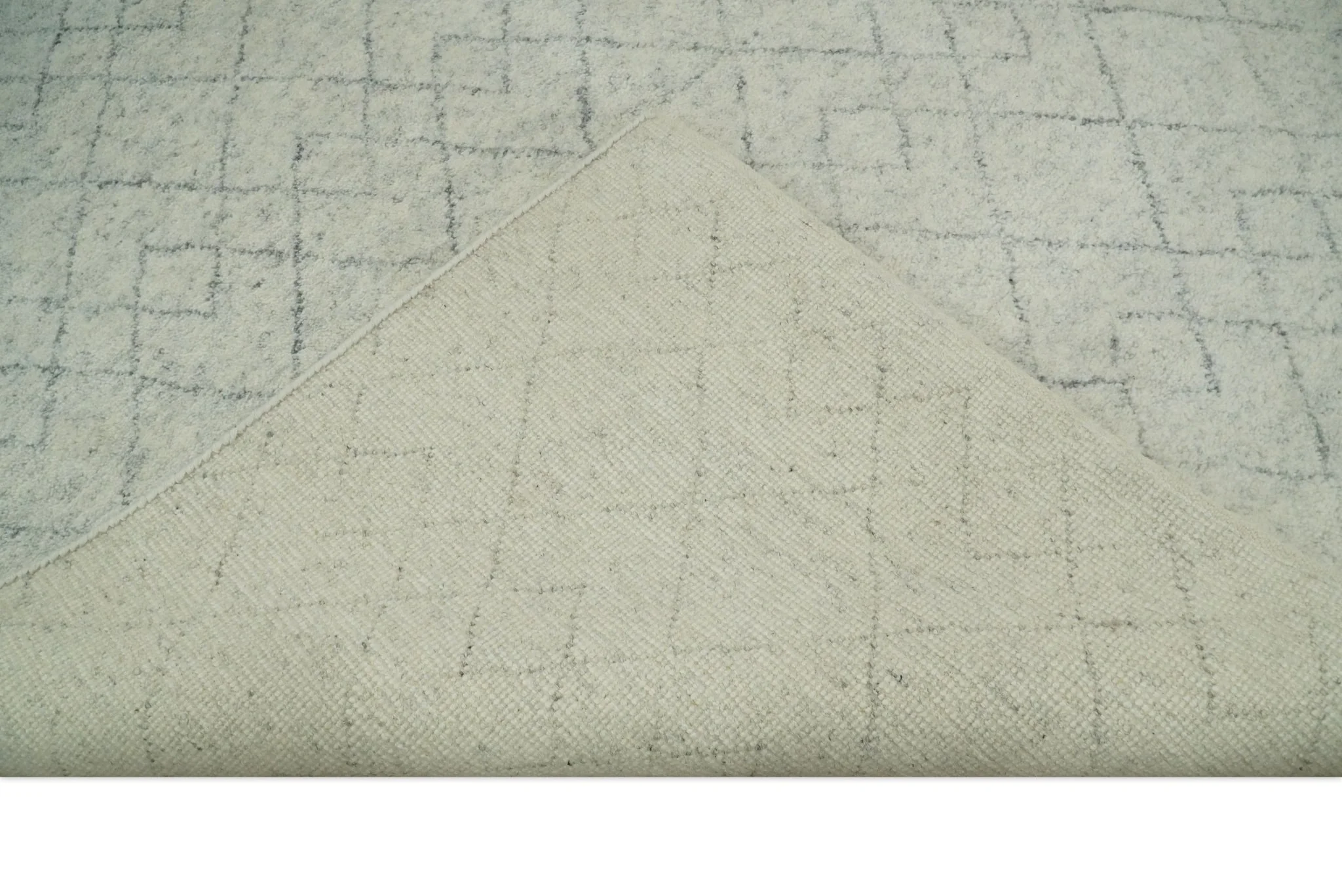 Hand Knotted Silver and Gray 9x12 Trellis Moroccan Rug Made with Fine Wool | TRDCP638912 - Image 6