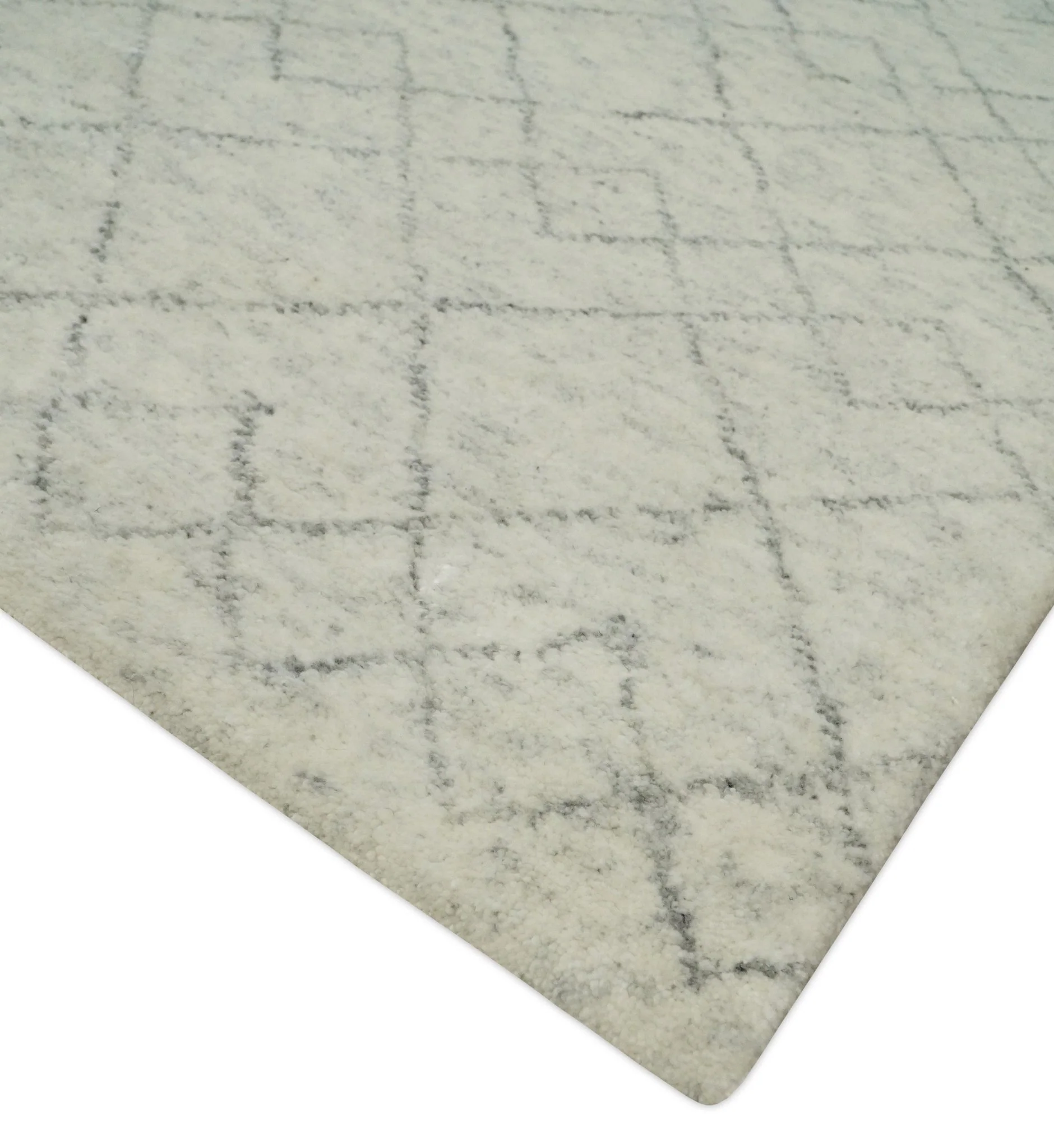 Hand Knotted Silver and Gray 9x12 Trellis Moroccan Rug Made with Fine Wool | TRDCP638912 - Image 8