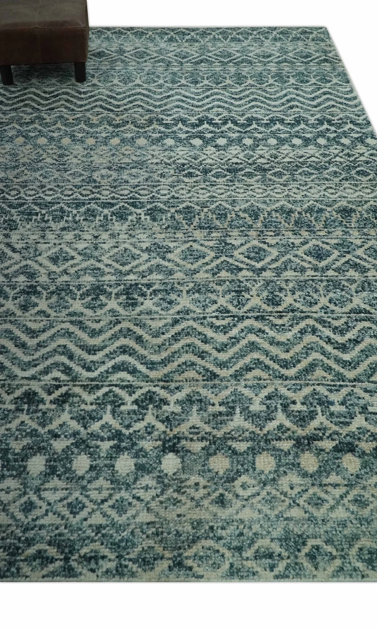 Teal and Ivory 5.6x8.6 Southwestern Tribal Trellis Recycled Art Silk Area Rug - Image 3