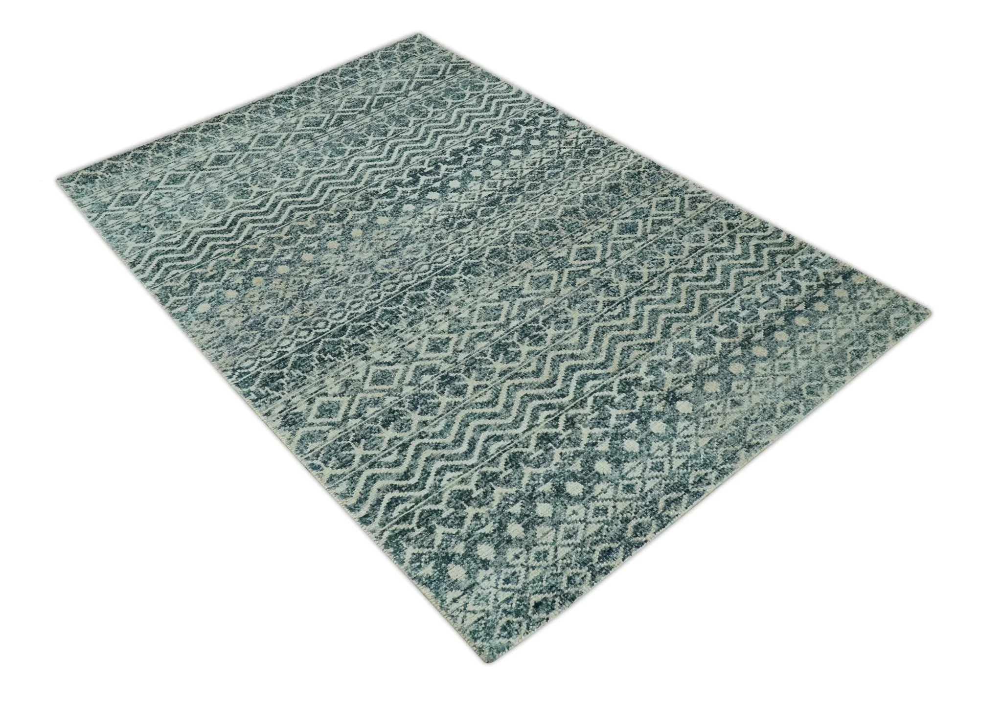 Teal and Ivory 5.6x8.6 Southwestern Tribal Trellis Recycled Art Silk Area Rug - Image 9