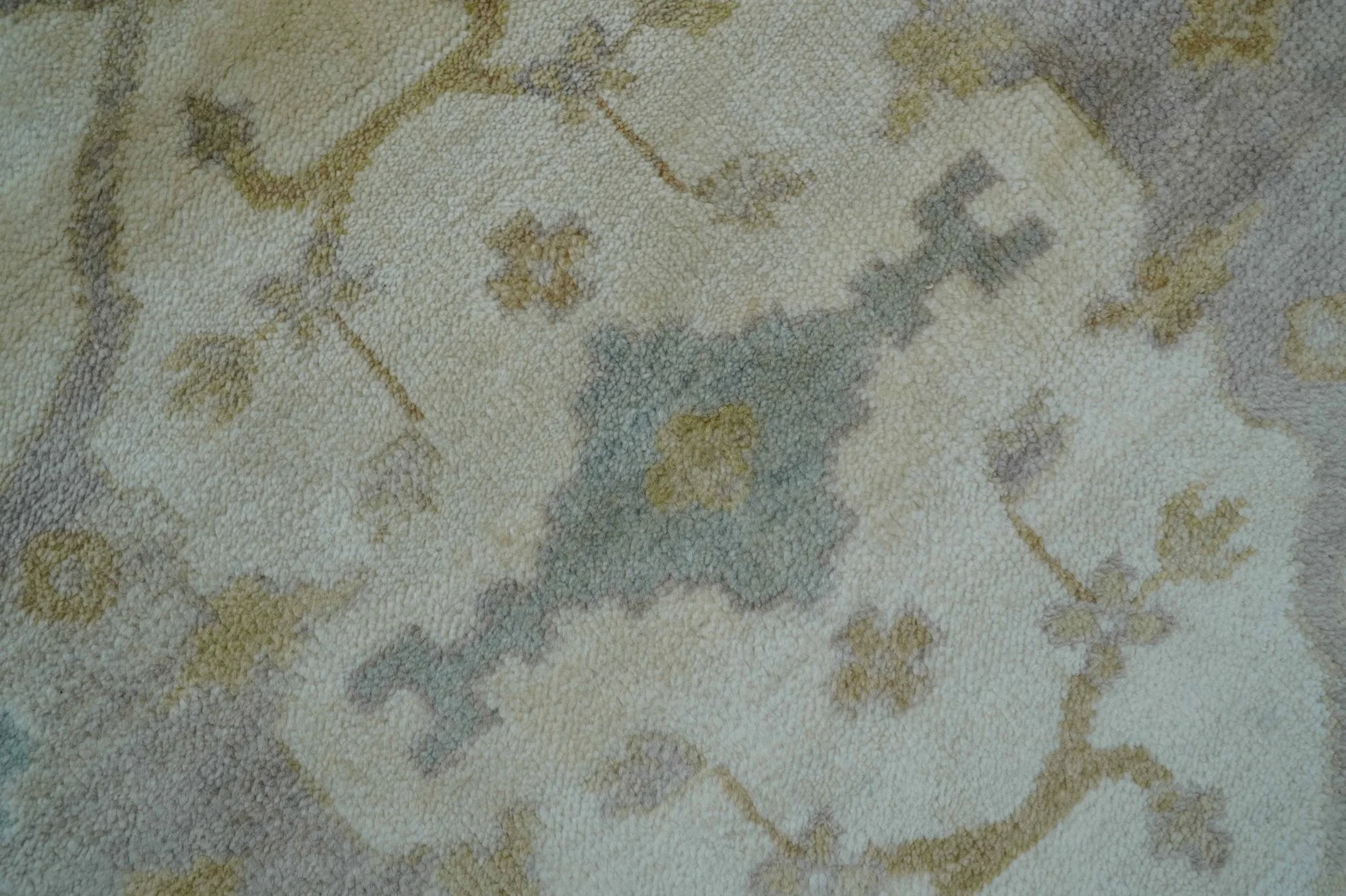 Hand Knotted Traditional Oushak Design Beige And Gray 6x9 Wool Area Rug - Image 7