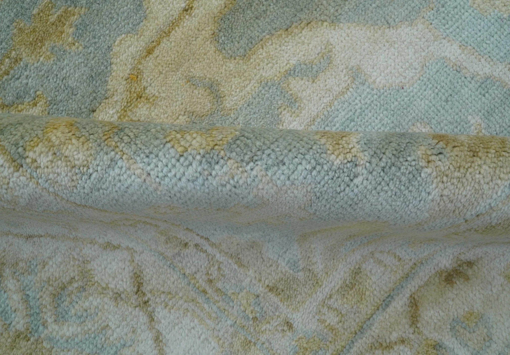Hand Knotted Traditional Oushak Design Blue And Beige 6x9 Wool Rug - Image 8