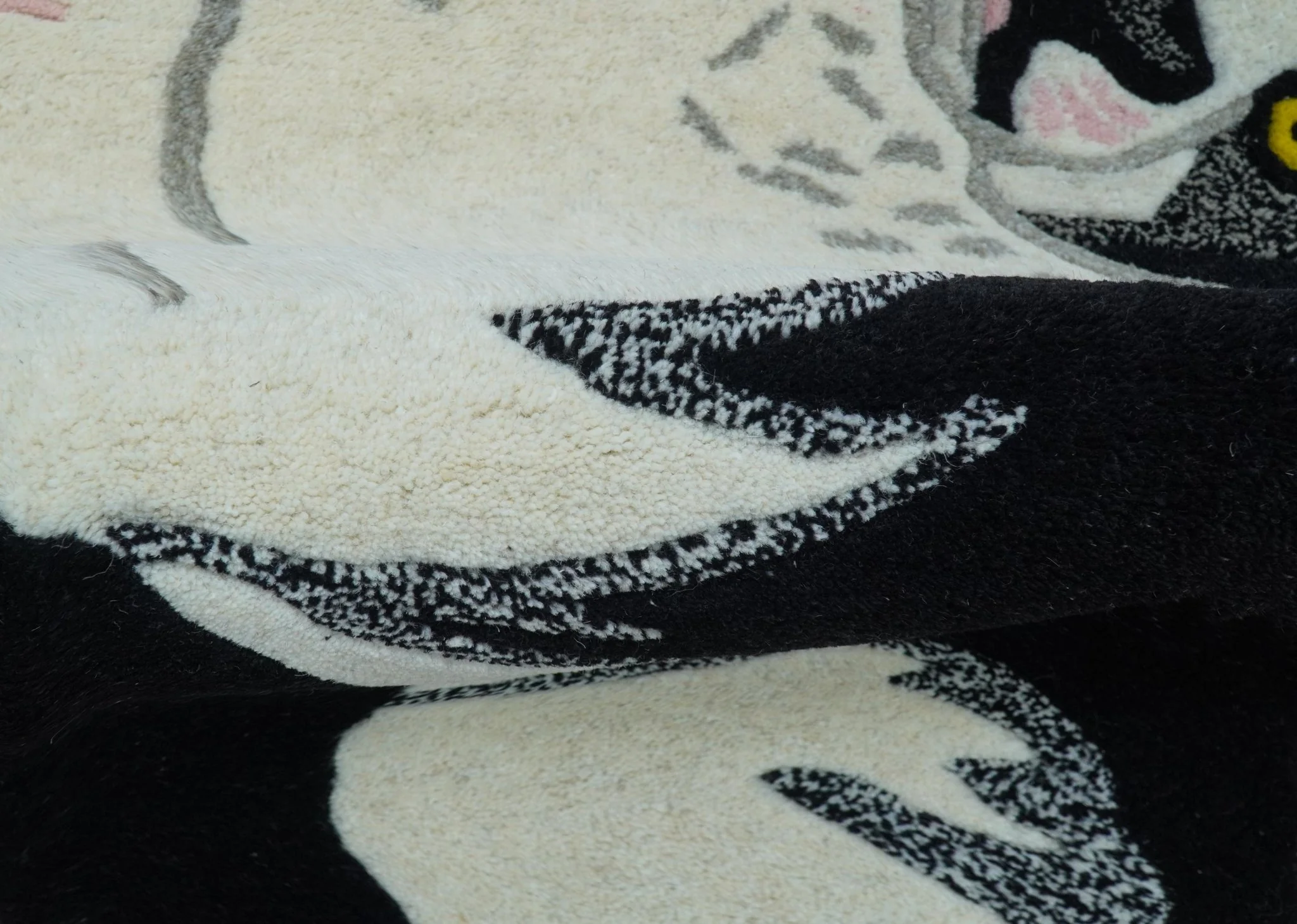 Hand Tufted 2x3 Animal Black And White Cat Wool Area Rug - Image 4