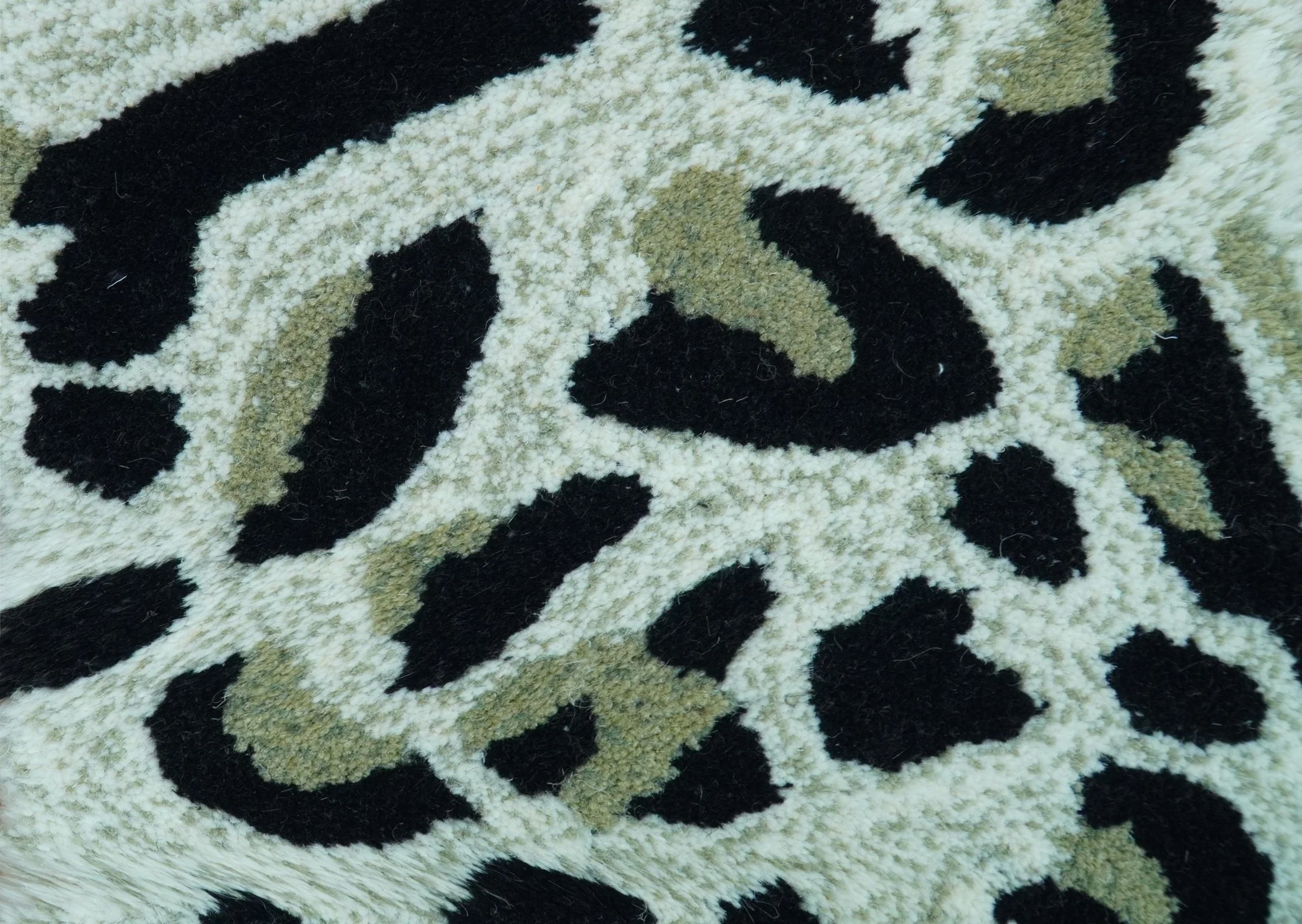 Hand Tufted Animal Cat White And Black 2x3 Wool Area Rug - Image 3