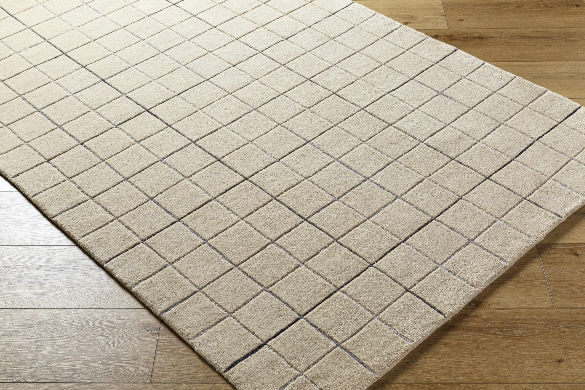 Hand Tufted Contemporary Pattern Tan And Black Wool Area Rug - Image 3