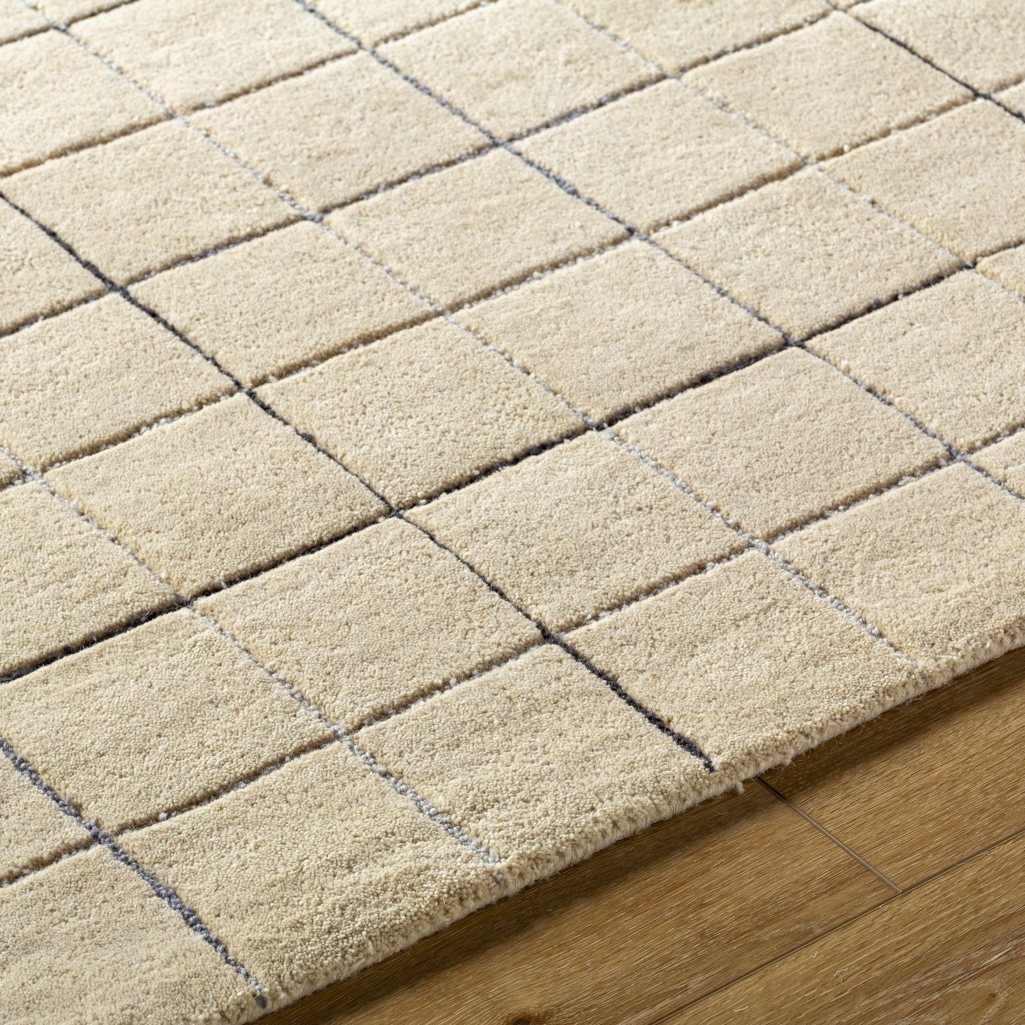 Hand Tufted Contemporary Pattern Tan And Black Wool Area Rug - Image 7