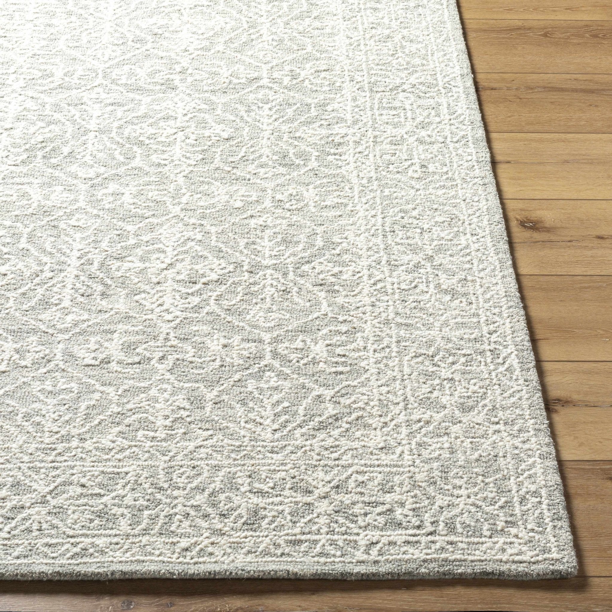 Hand Tufted Gray And Off White Traditional Wool Area Rug - Image 3