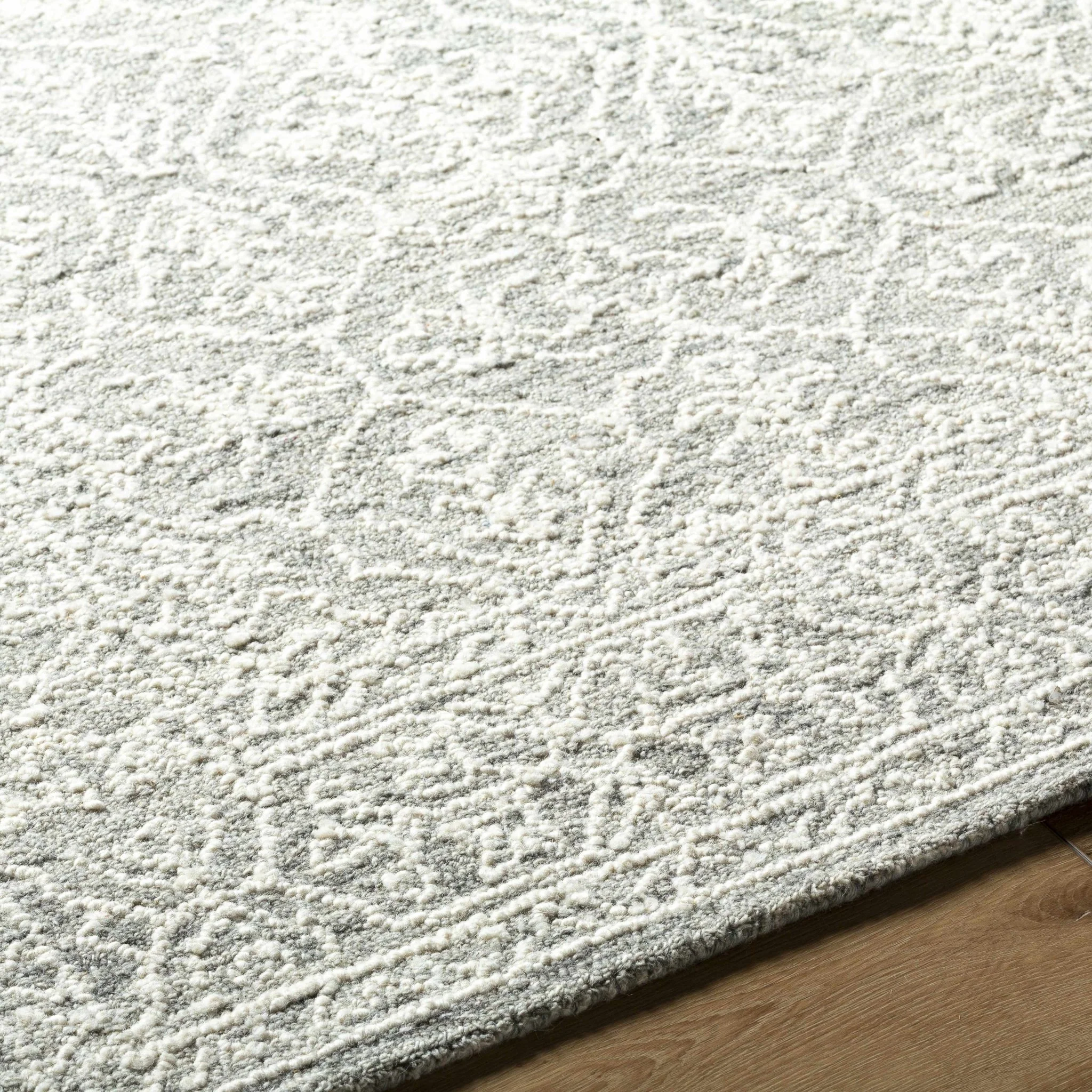 Hand Tufted Gray And Off White Traditional Wool Area Rug - Image 6