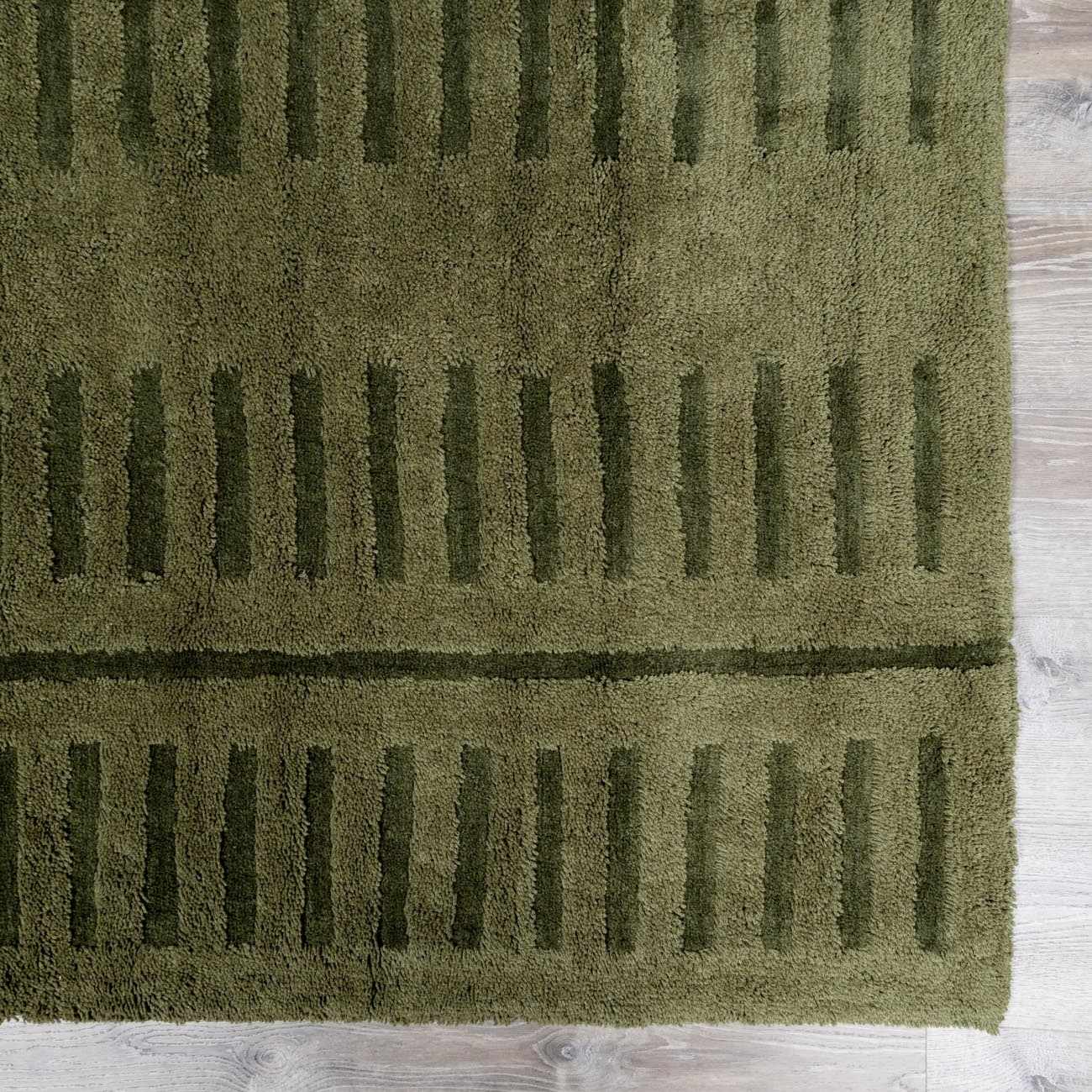 Hand Tufted Green Contemporary Style Wool Rug - Image 7