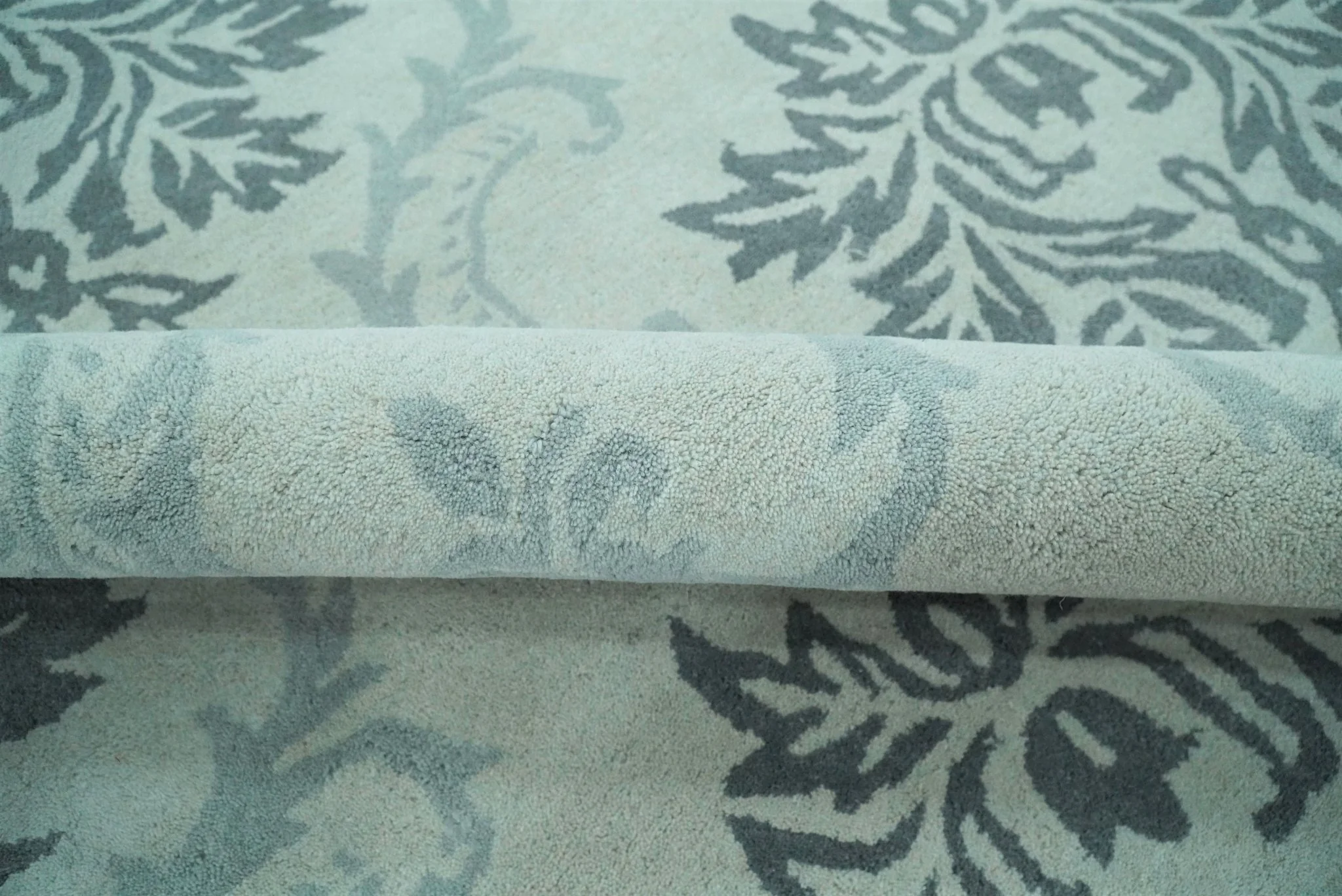 Hand tufted Ivory and Gray Contemporary area rug - Image 11