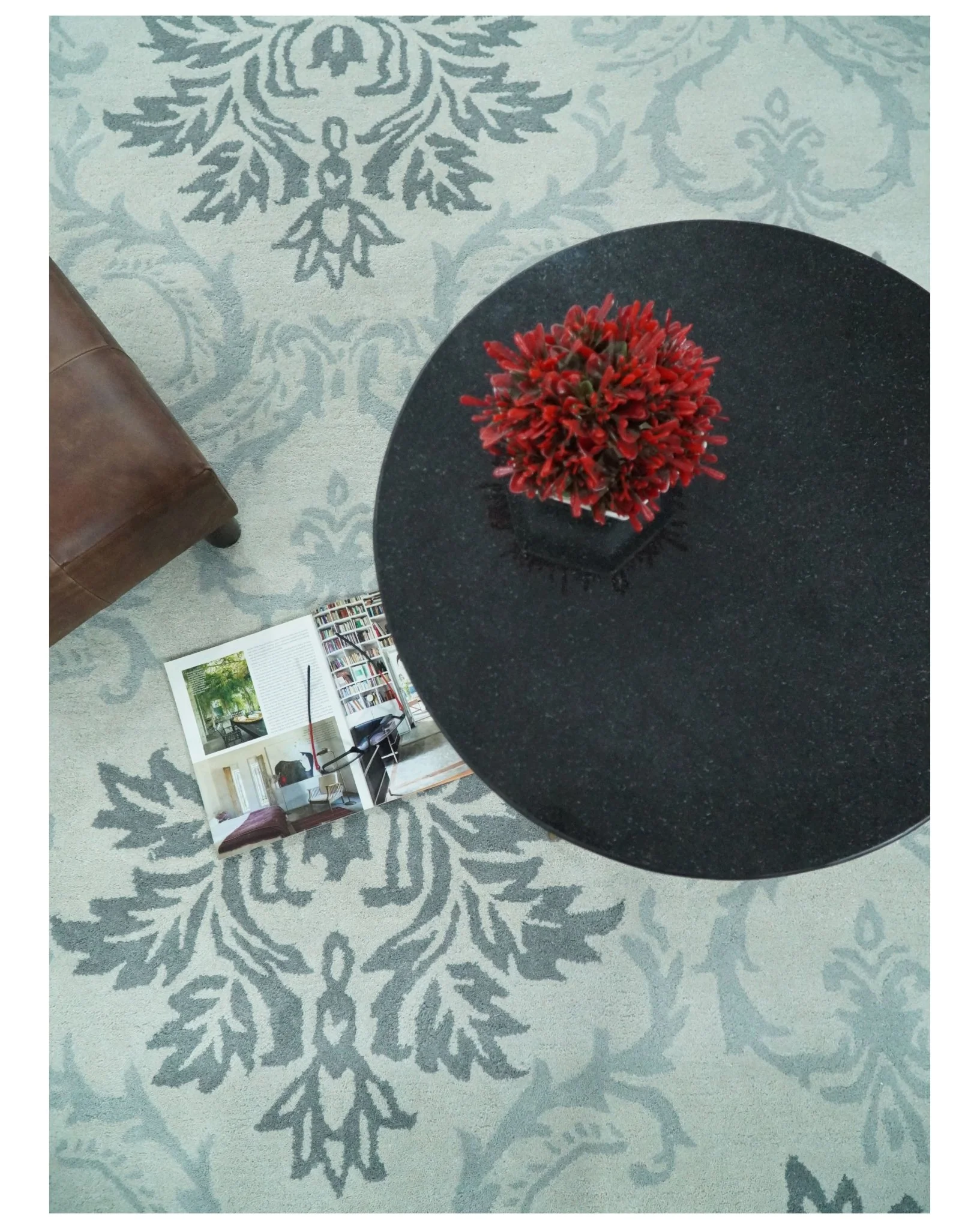 Hand tufted Ivory and Gray Contemporary area rug - Image 7