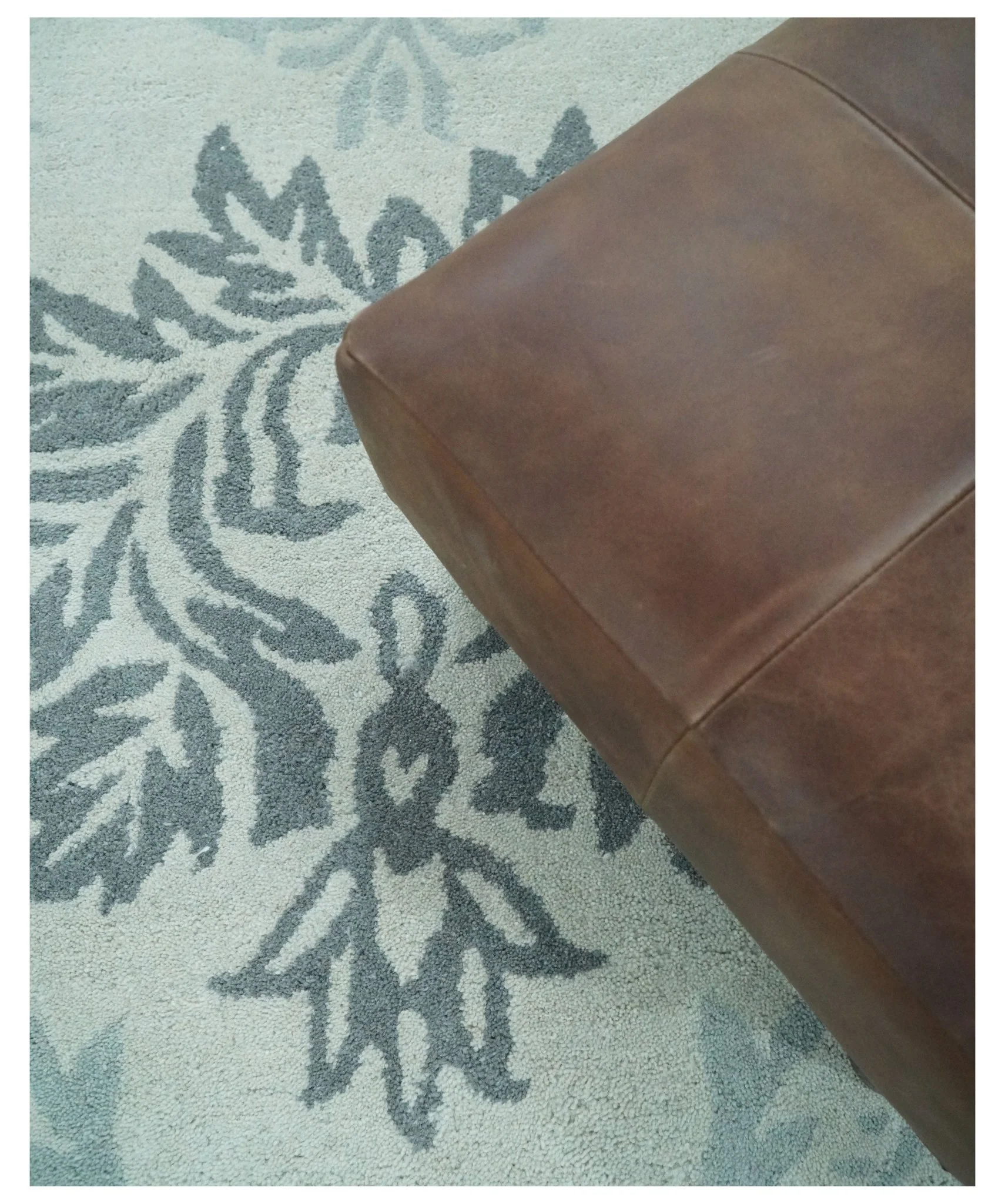 Hand tufted Ivory and Gray Contemporary area rug - Image 8
