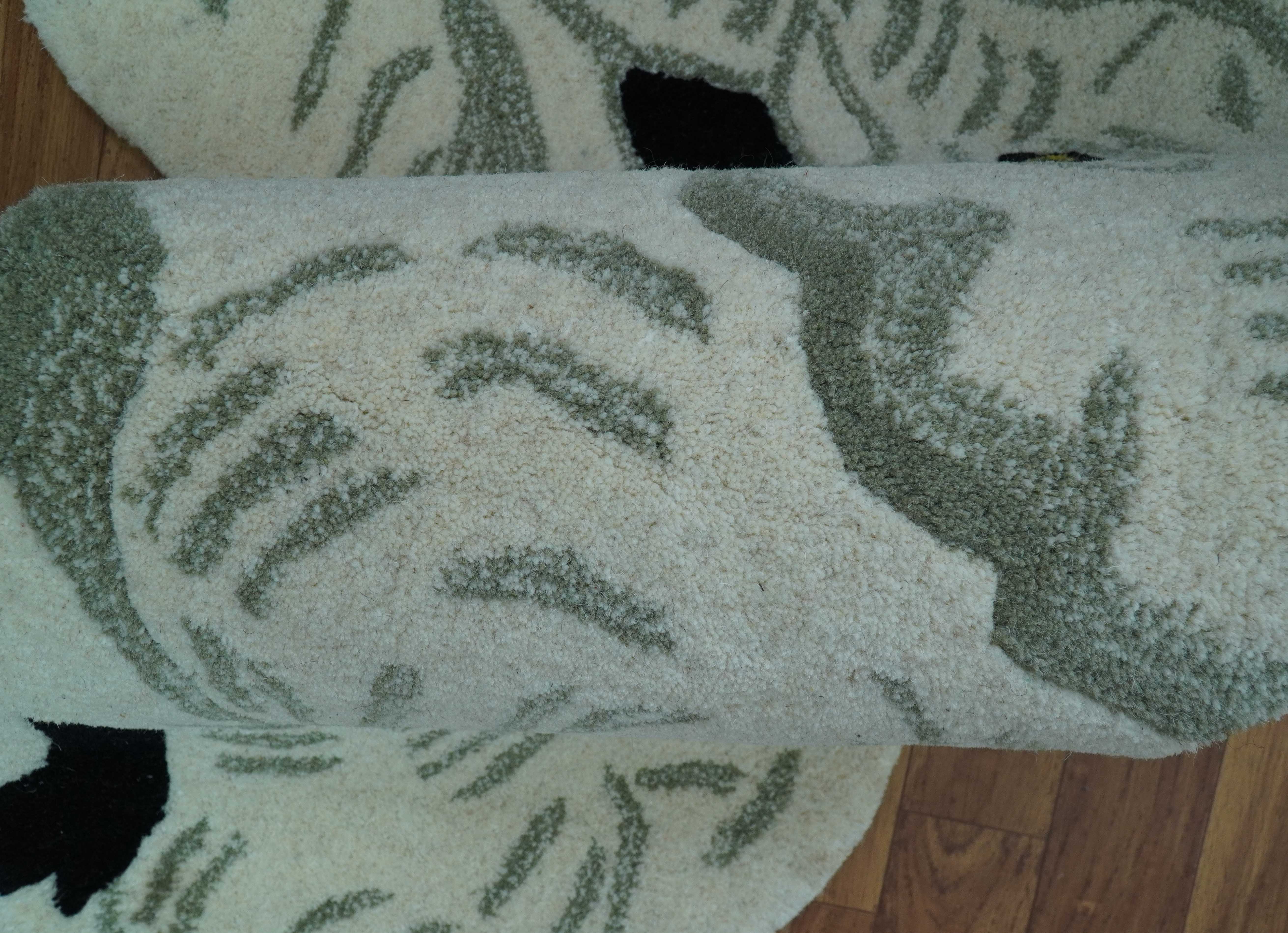 Hand Tufted White Animal Elephant 2x3 Wool Area Rug - Image 5