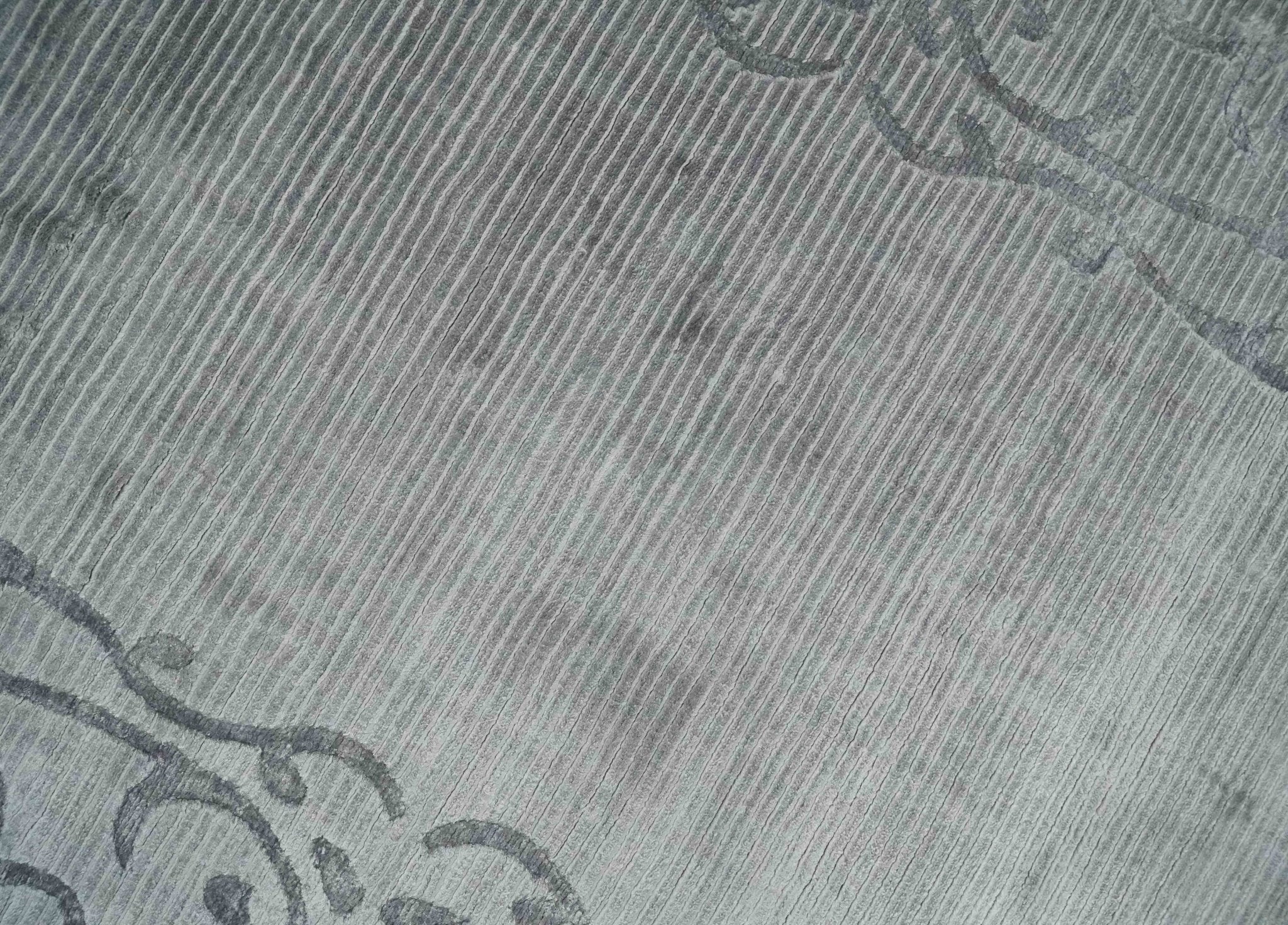 3x5 Hand Woven and Carved Silver and Gray Floral Art Silk Rug | KNT10 - Image 2