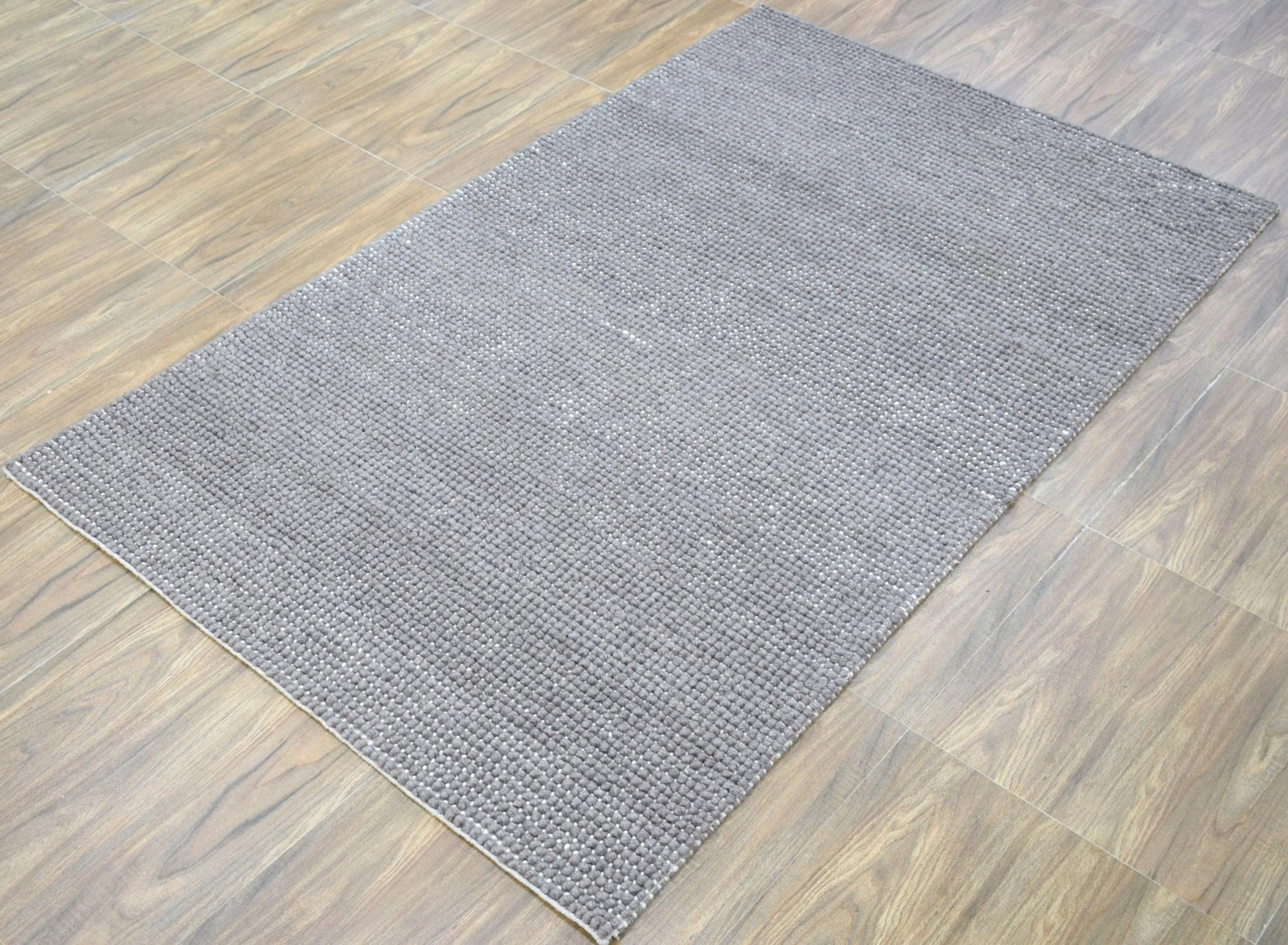 Hand Woven Chunky Fine Wool Contemporary Solid Area Rug - Image 4