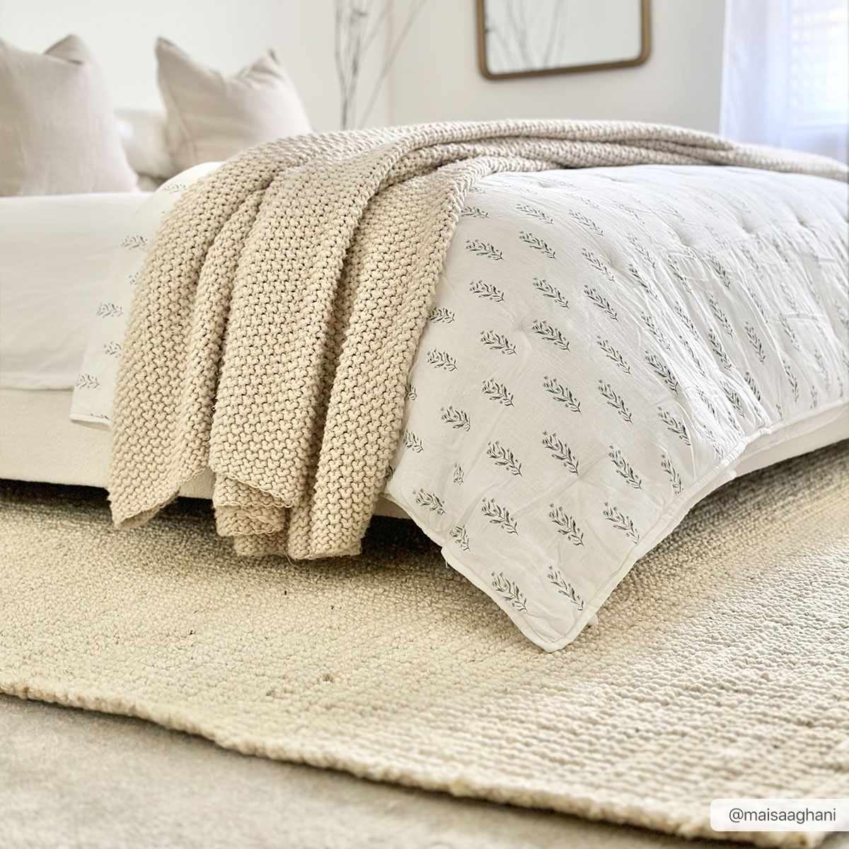 Hand Woven coarse texture Beige Multi size Jute Area Rug - Image 3