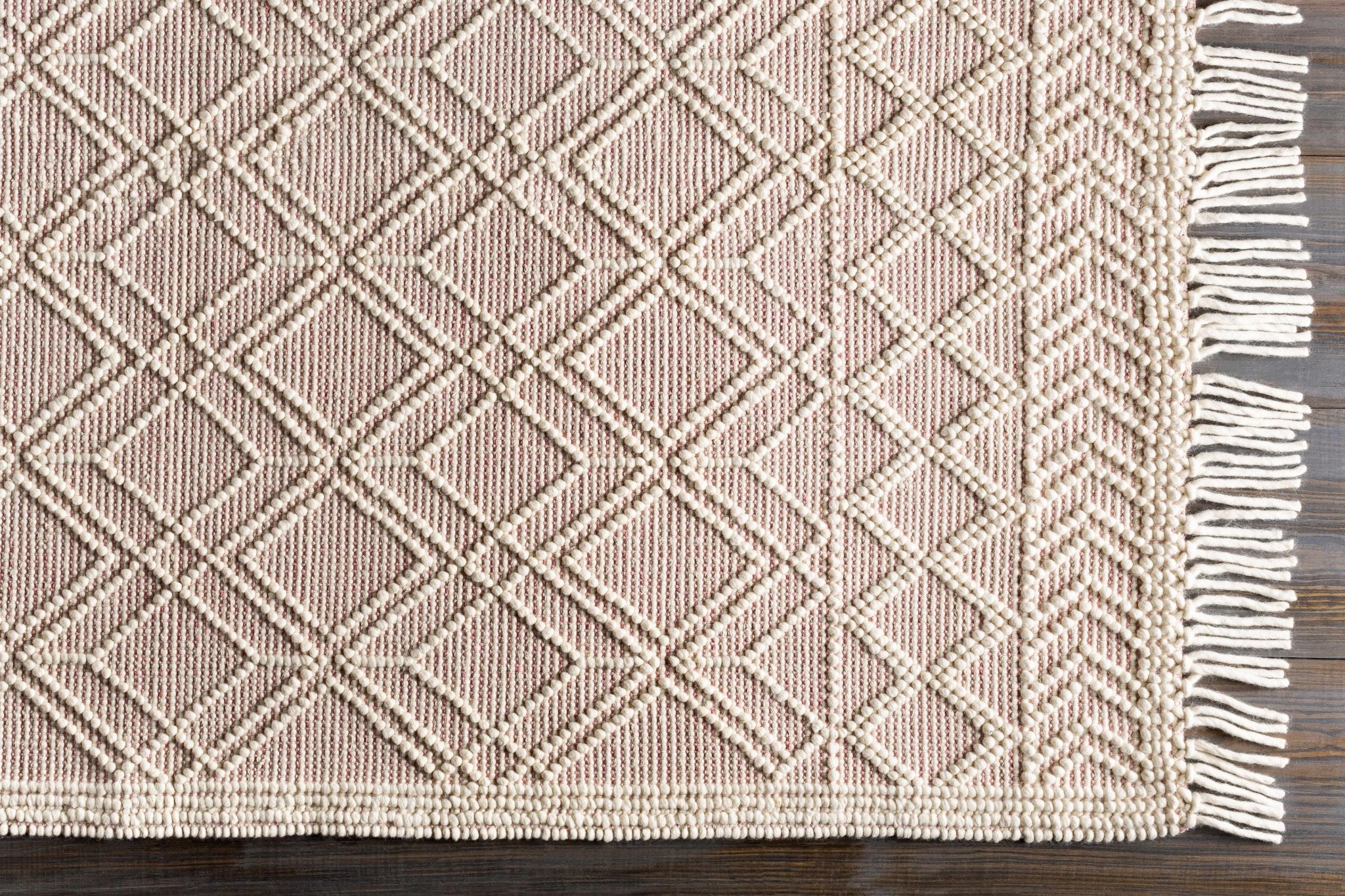 Hand Woven Contemporary Ivory and Peach Tribal Trellis Design Wool Area Rug - Image 5