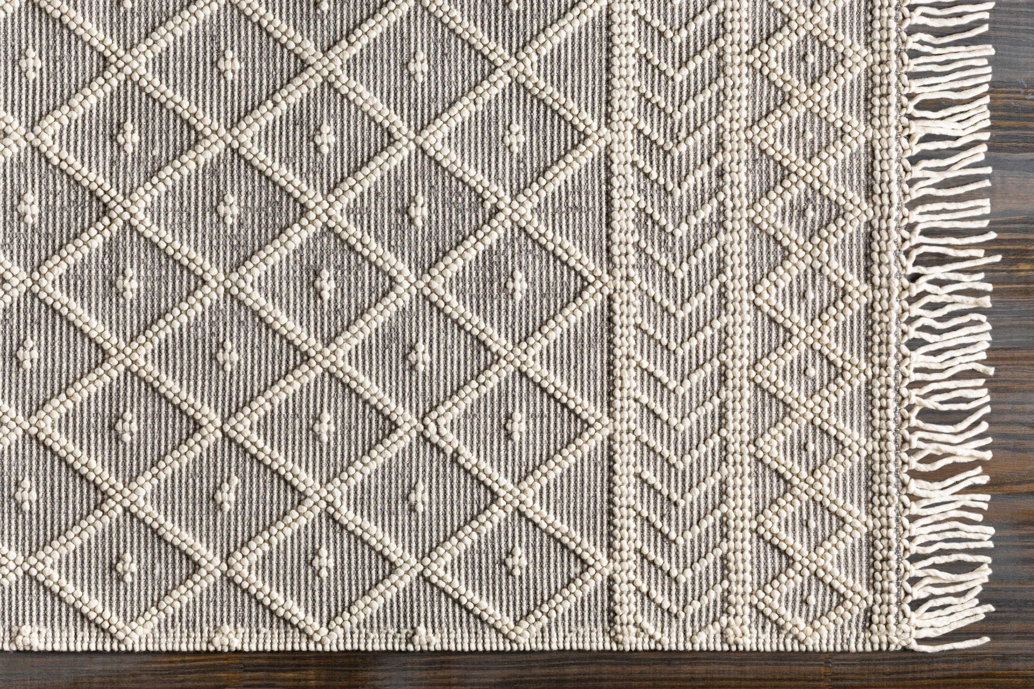 Hand Woven Ivory and Gray Modern Geometrical Tassel design Wool Area Rug - Image 3