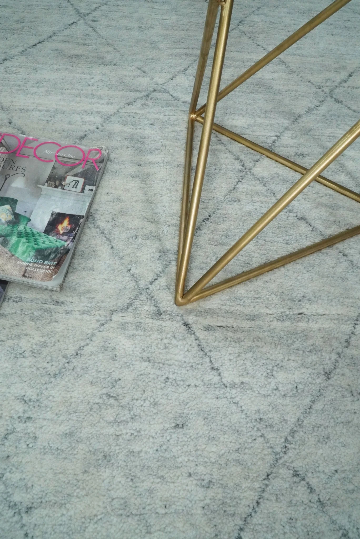 Hand Woven Silver and Gray 8x10 Trellis Moroccan Rug Made with Fine Wool | TRDCP105810 - Image 4