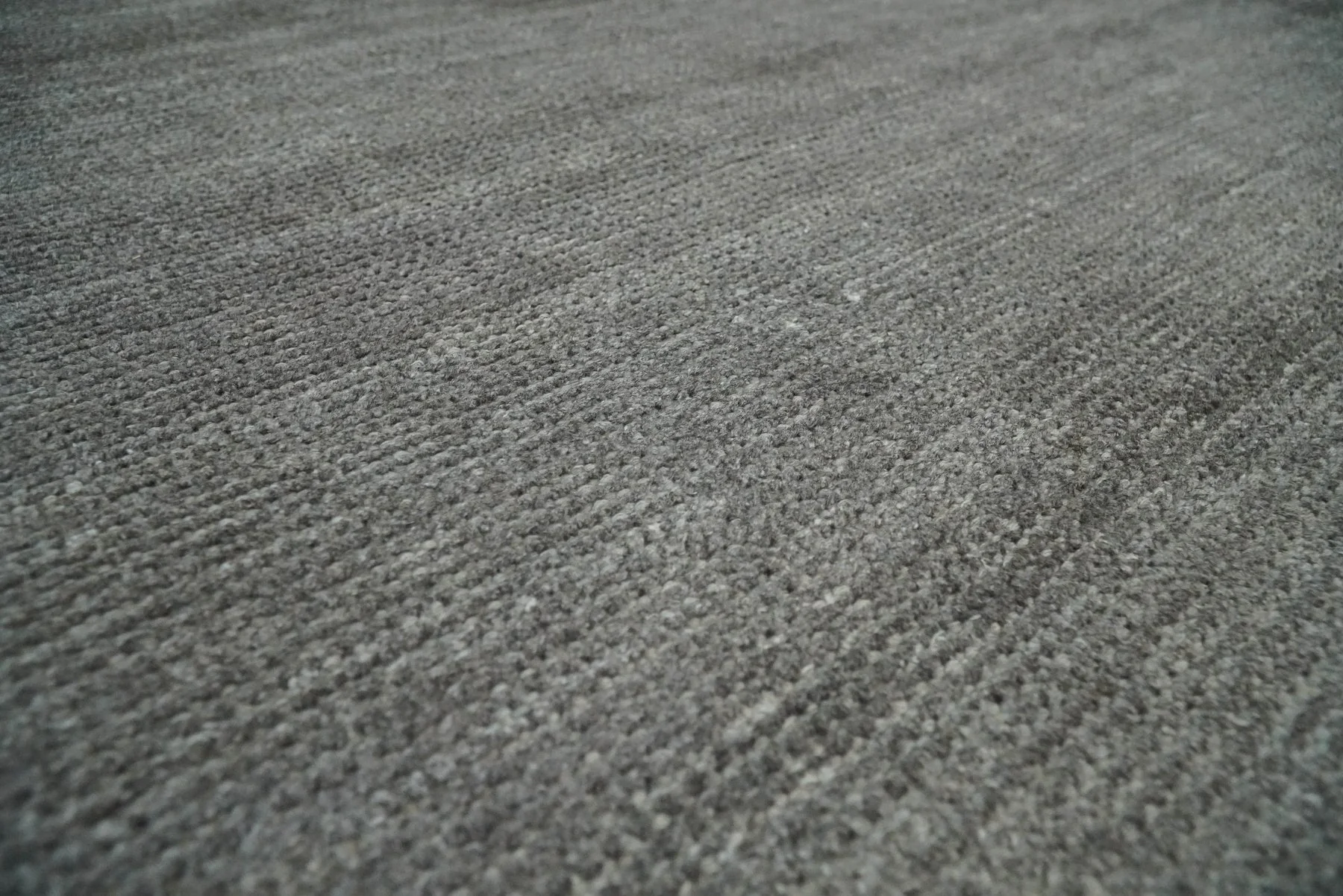 Hand Woven Low Pile Solid Gray Blended Wool Area Rug - Image 2