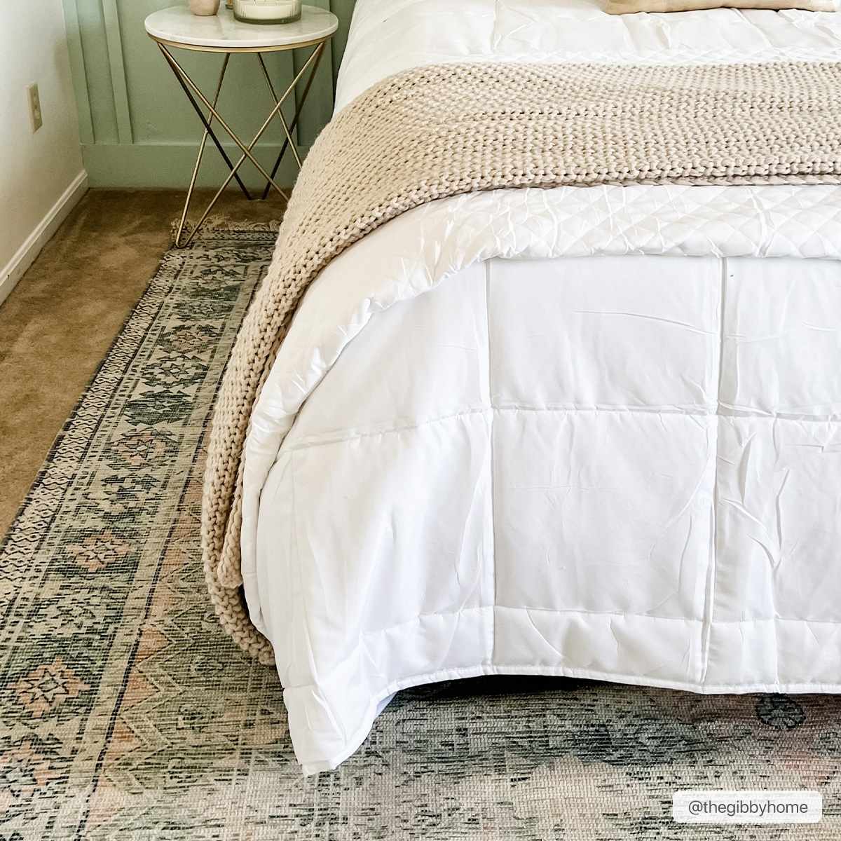 Hand Woven Traditional Heriz Green and Peach area rug - Image 3