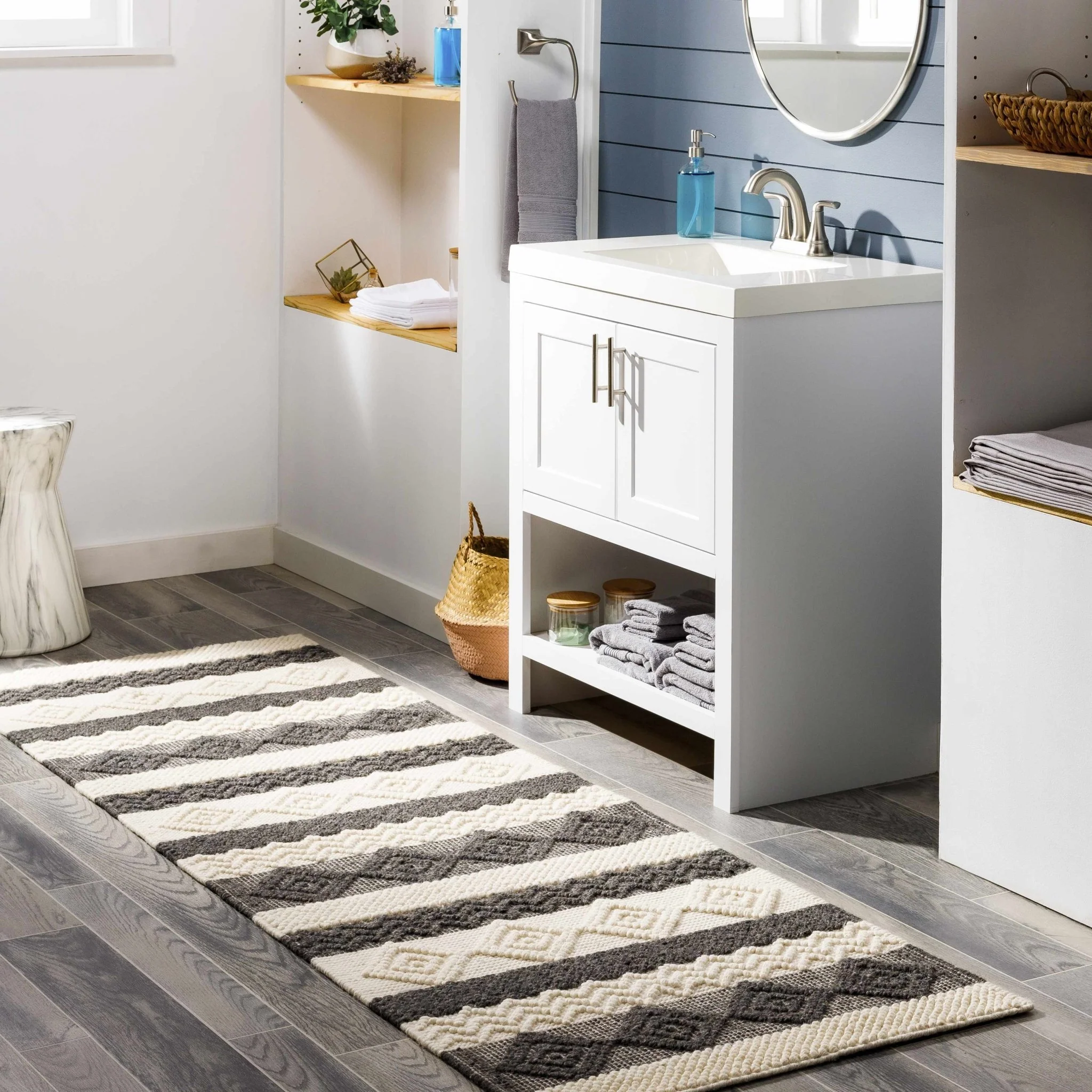 Hand Woven Tribal look Ivory and Charcoal Geometrical Tasseled wool Area Rug - Image 3