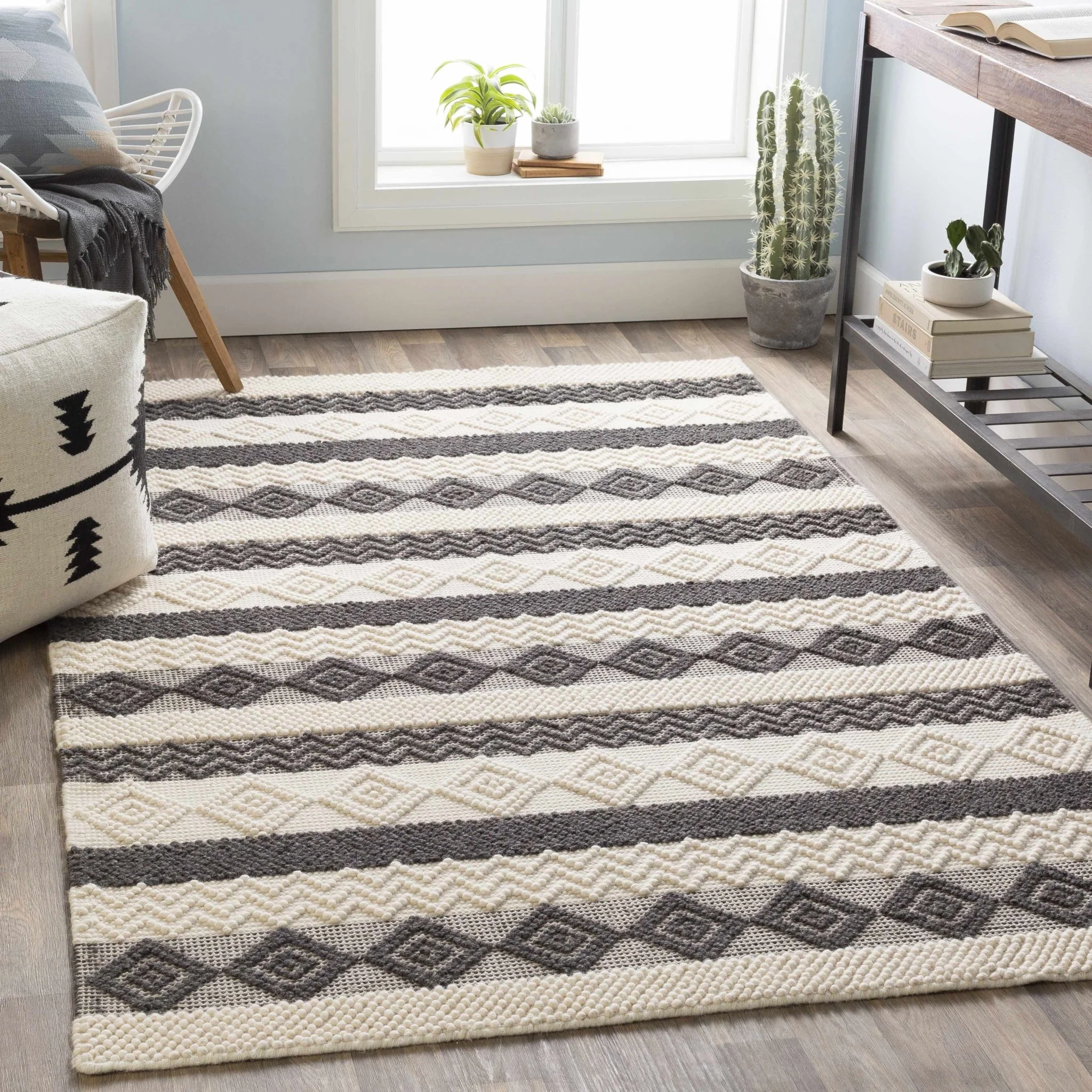 Hand Woven Tribal look Ivory and Charcoal Geometrical Tasseled wool Area Rug - Image 4